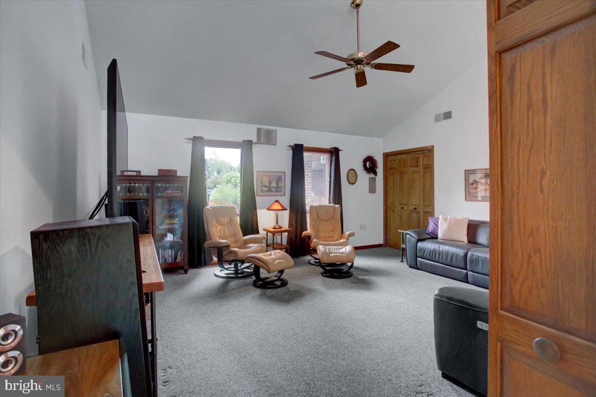 1577 Marilyn Court photo 40