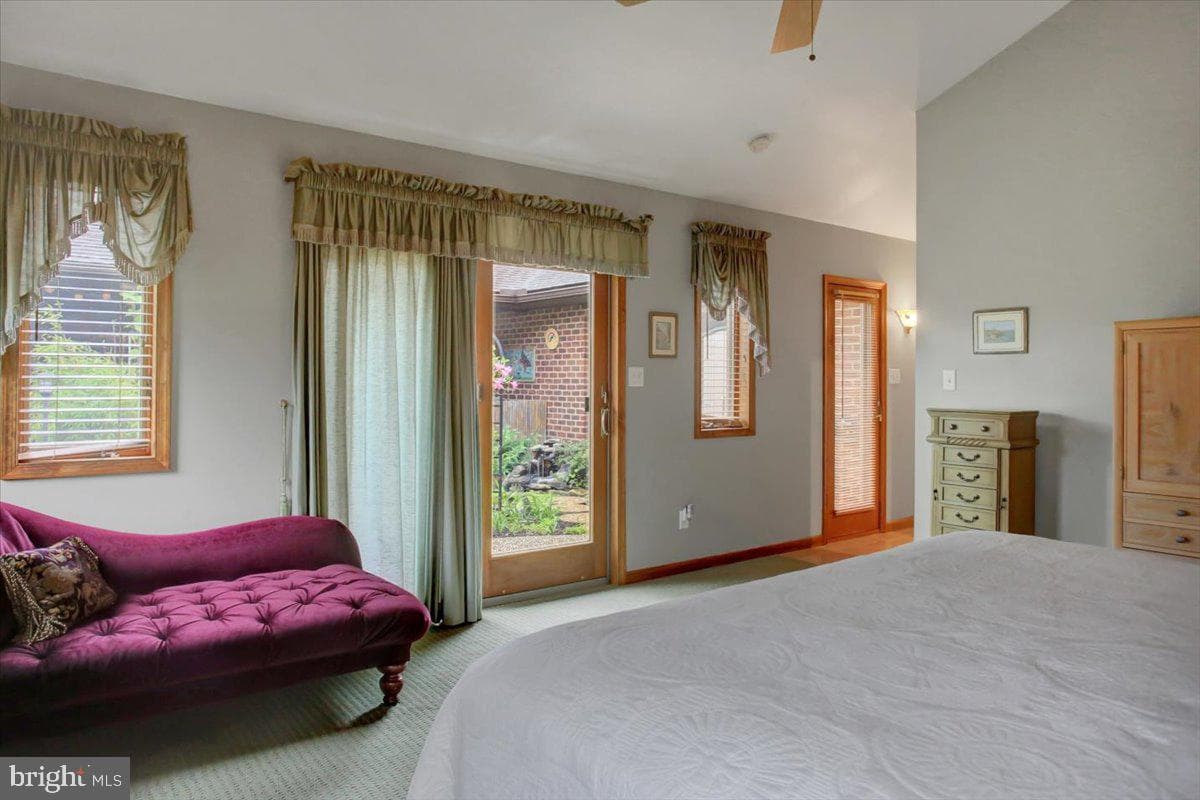 1577 Marilyn Court photo 62