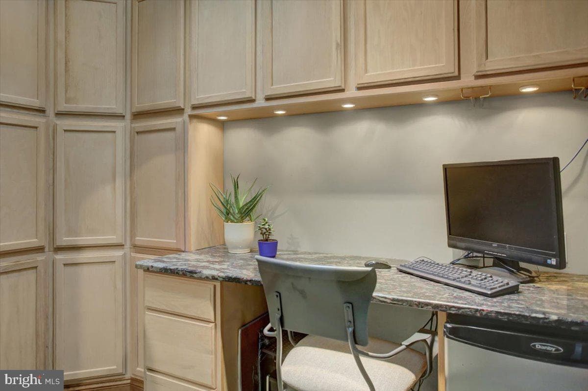 1577 Marilyn Court photo 63