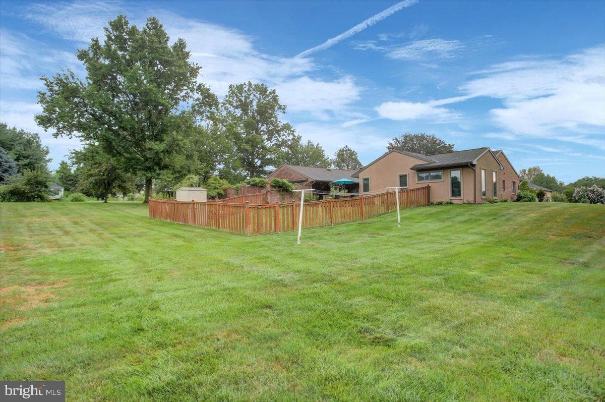 1577 Marilyn Court photo 73