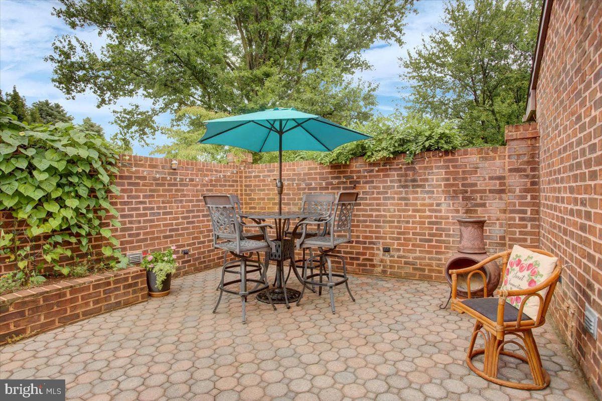 1577 Marilyn Court photo 81