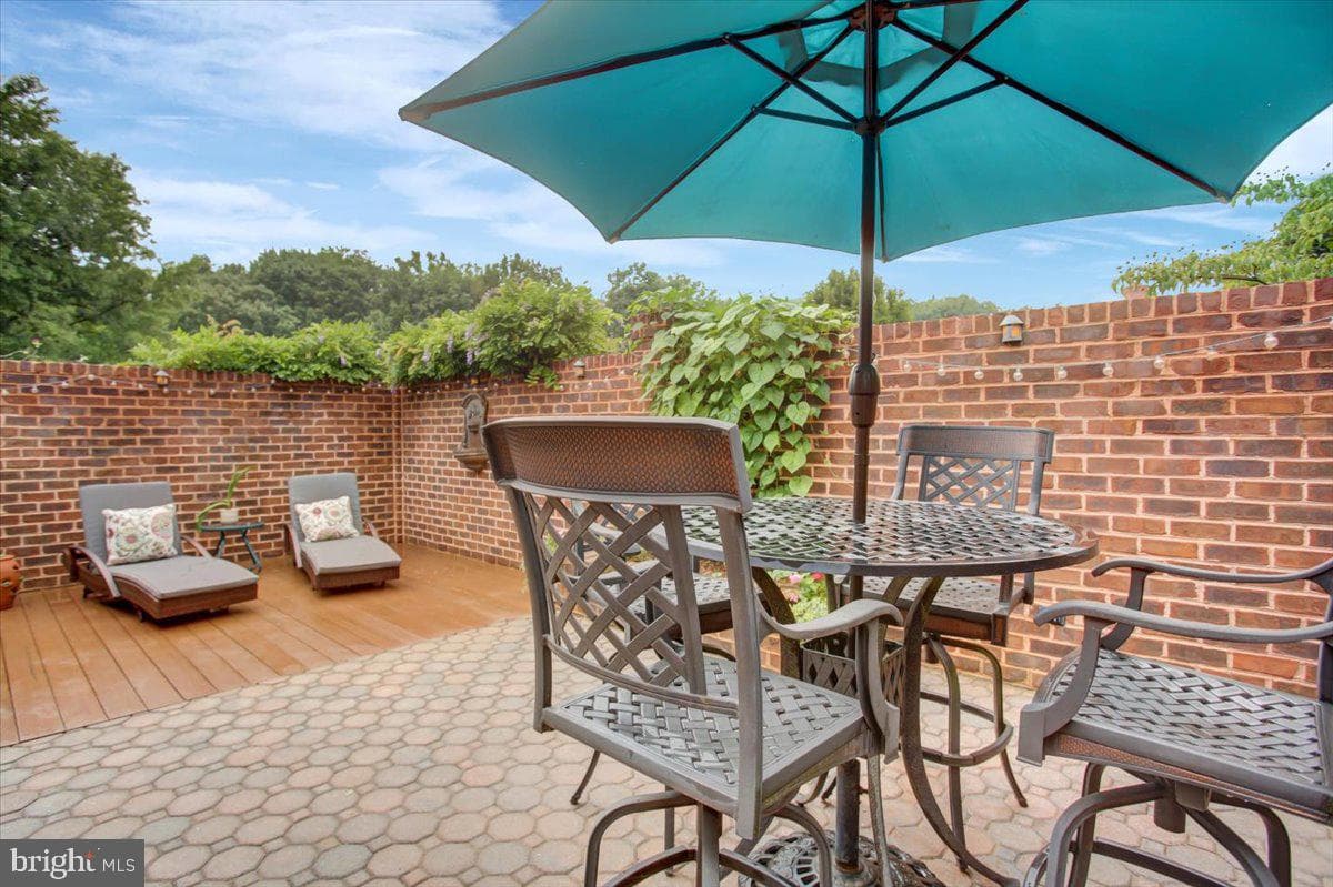1577 Marilyn Court photo 82
