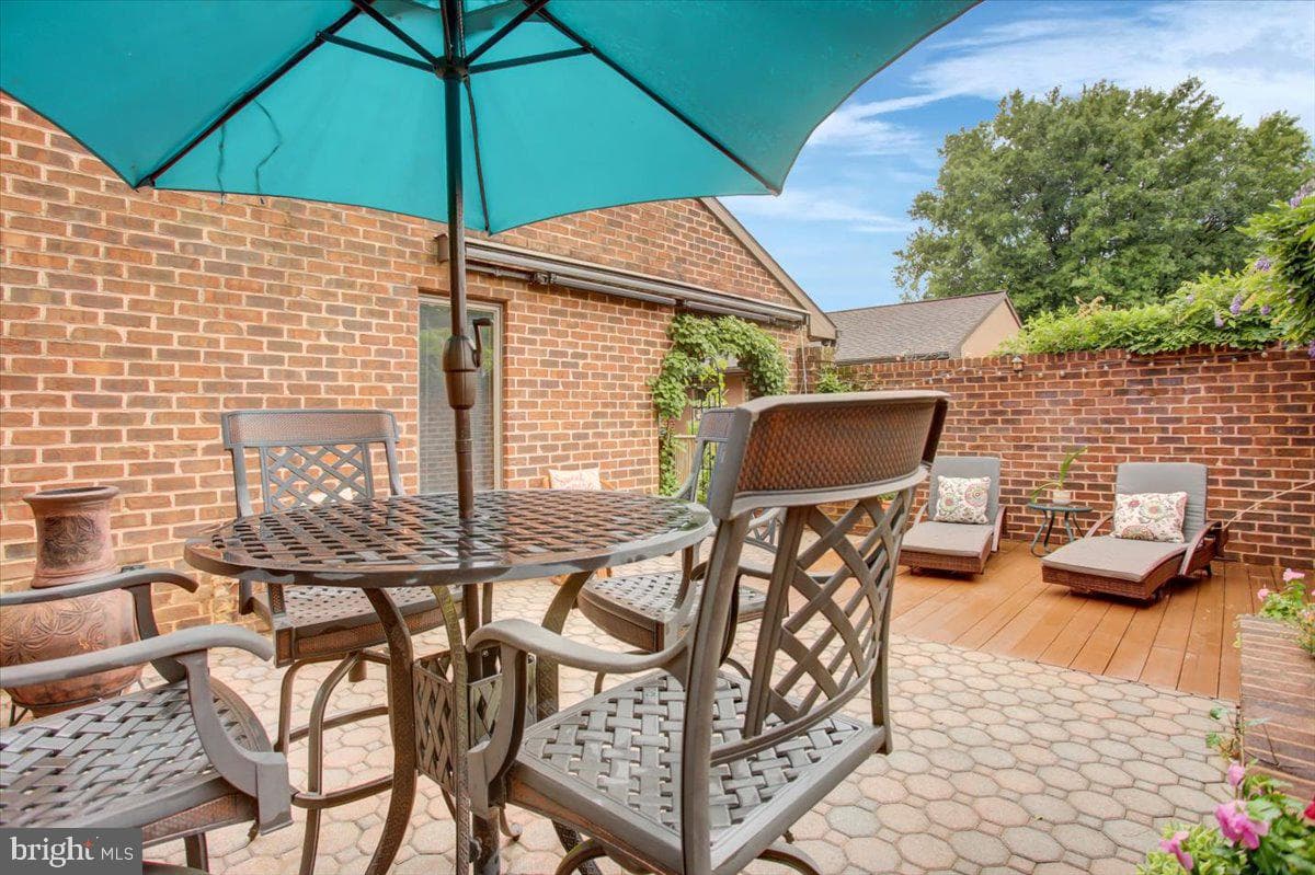 1577 Marilyn Court photo 83