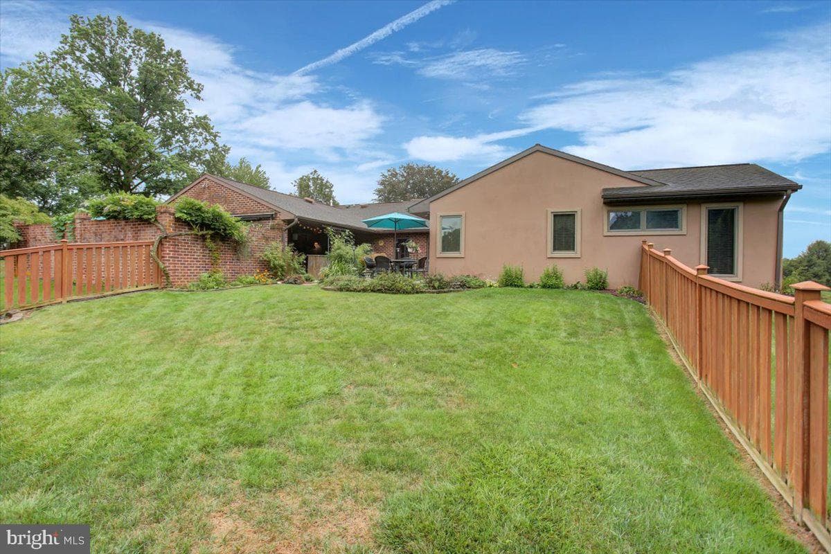1577 Marilyn Court photo 87