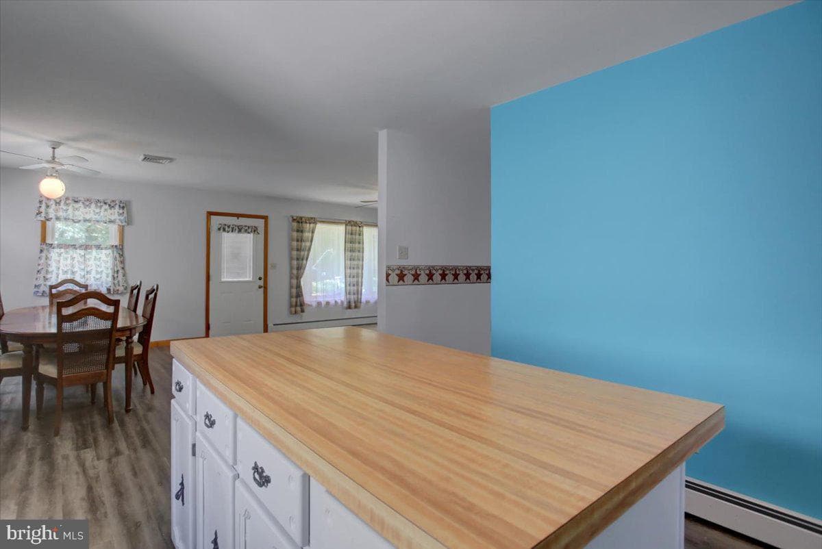 2313 Lindsay Lot Road photo 10