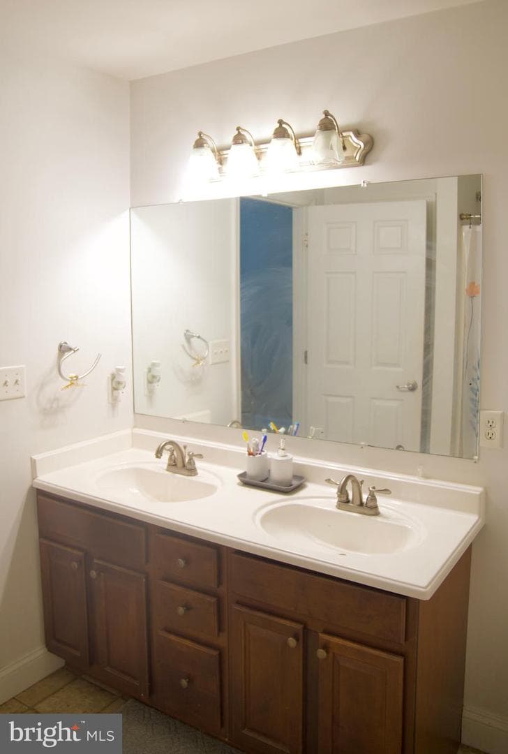 215 Whitley Drive Drive photo 32