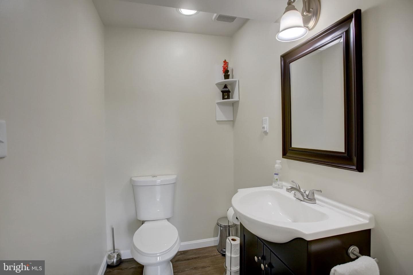 6816 Pennington Drive photo 45