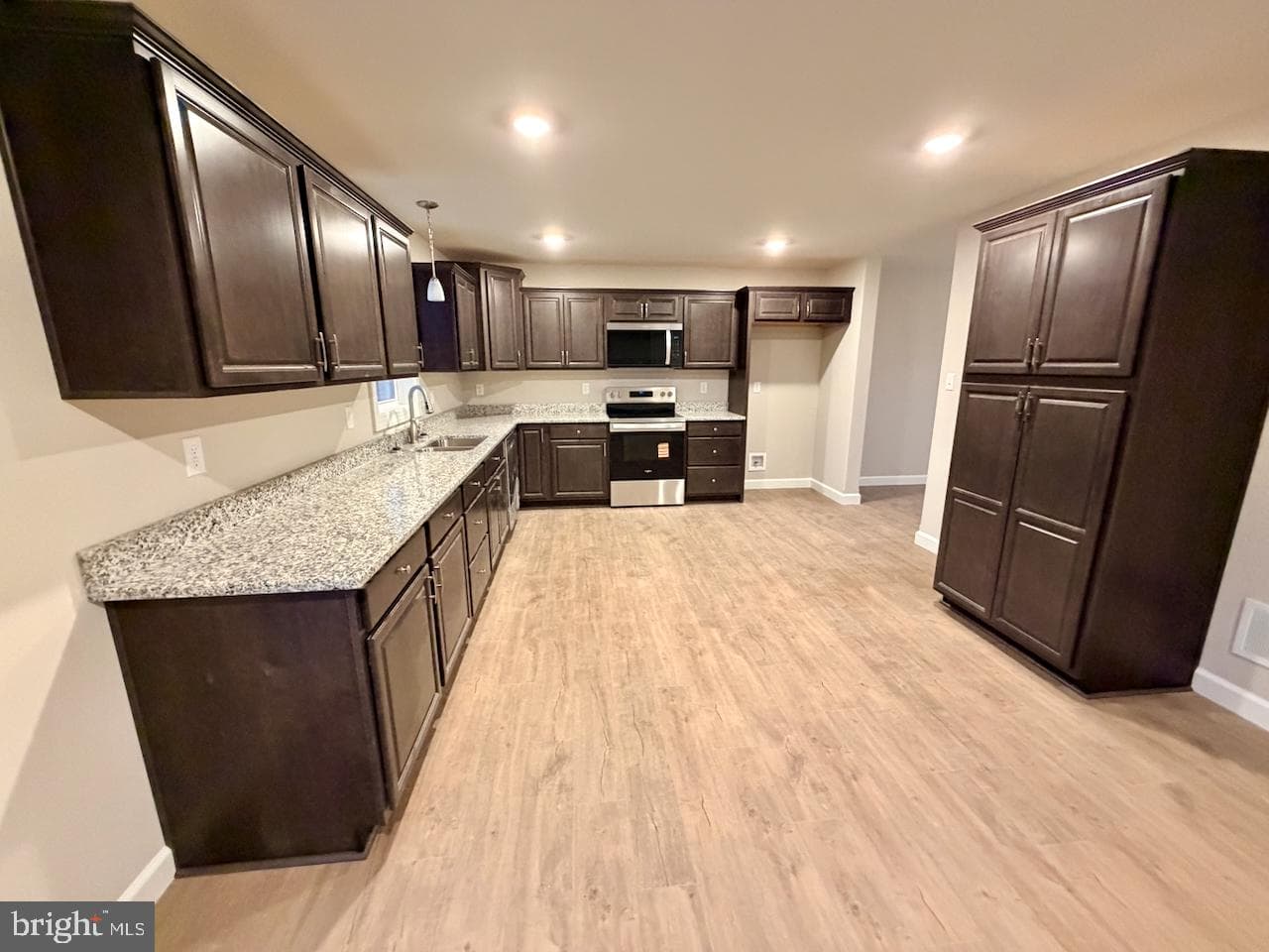 1490 Sherry Drive photo 4