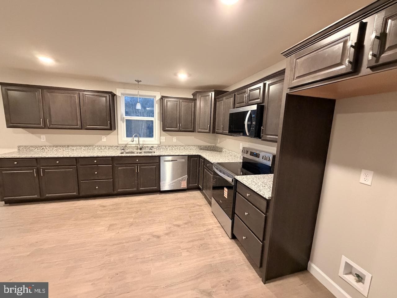 1490 Sherry Drive photo 5