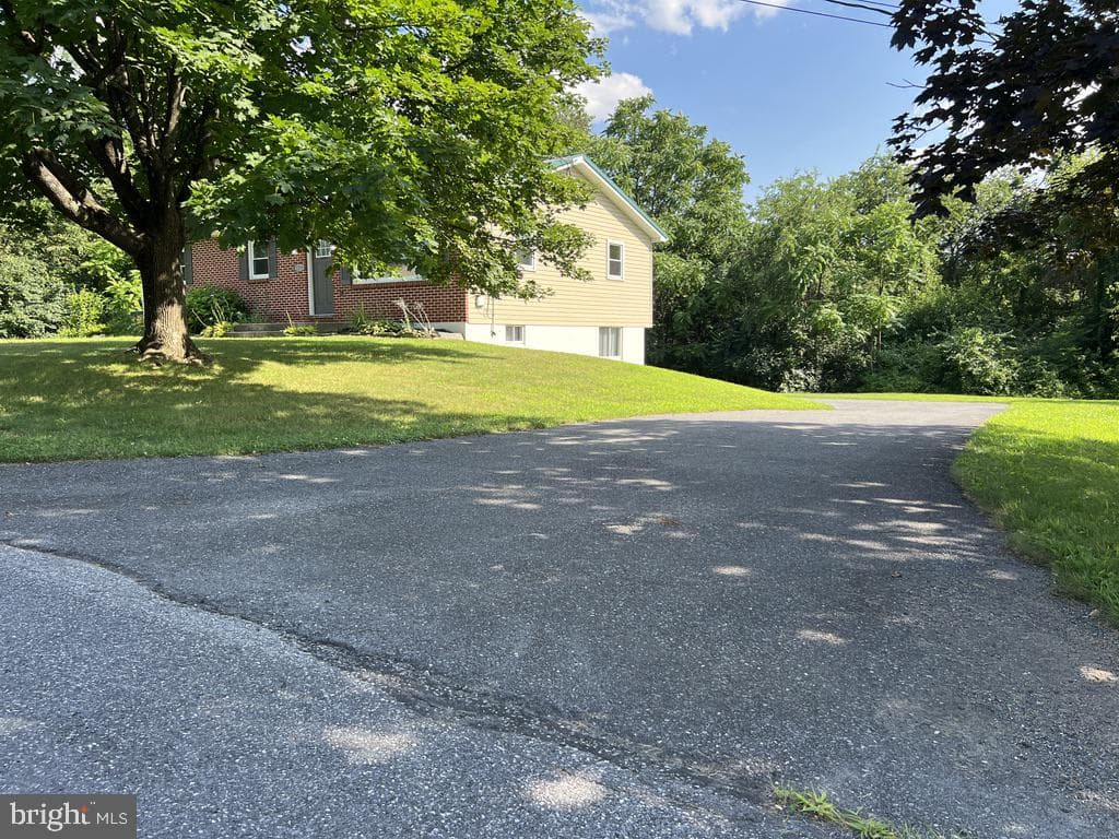 1510 Lake Shore Drive photo 4