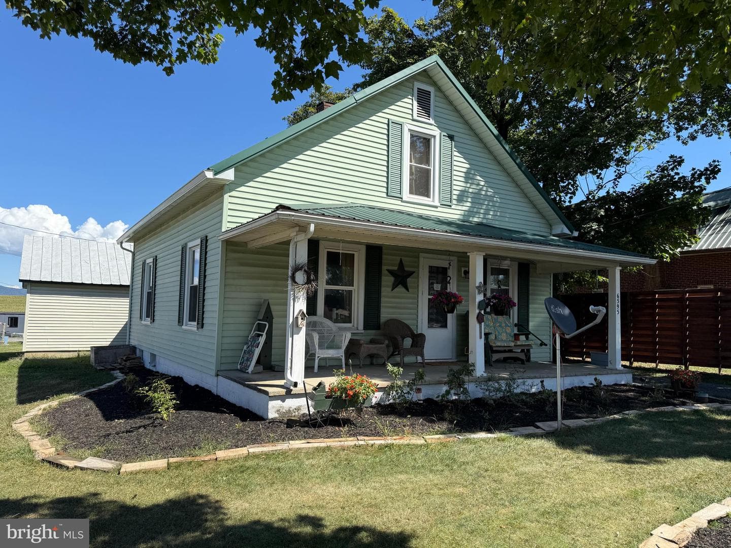 6595 Upper Strasburg Road photo 3
