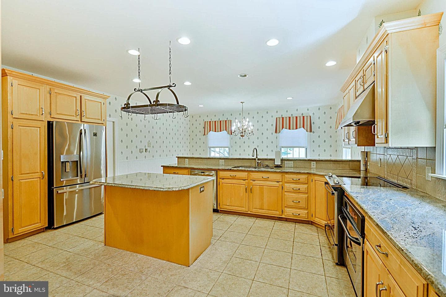 1558 Hearthside Drive photo 15