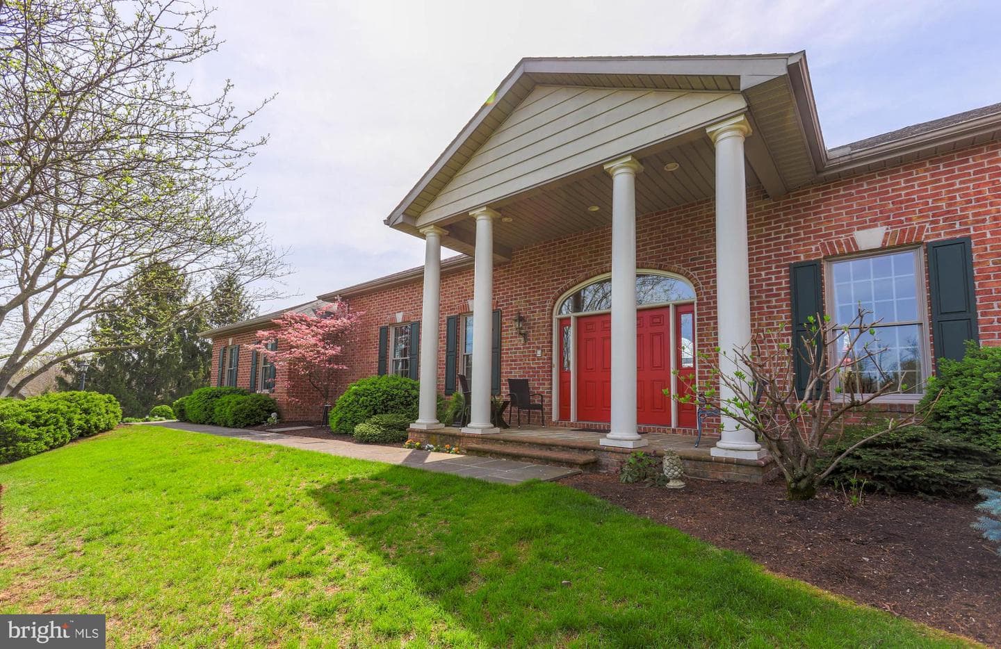 1558 Hearthside Drive photo 5