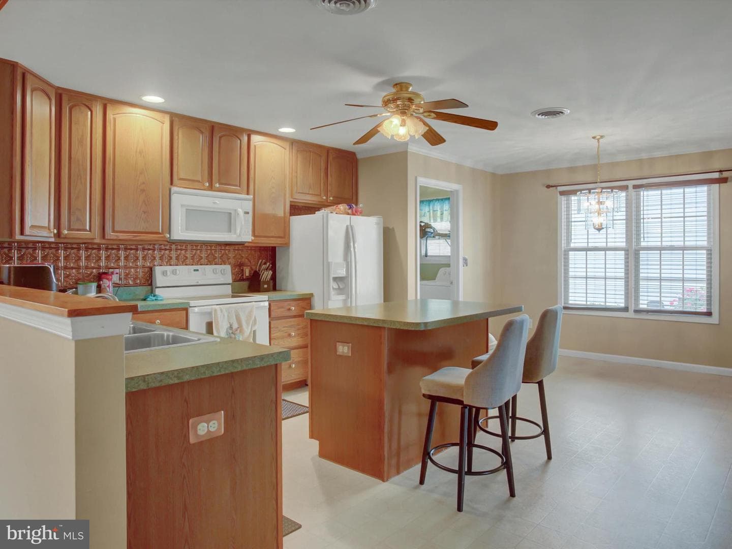 234 Lantern Lane photo 9