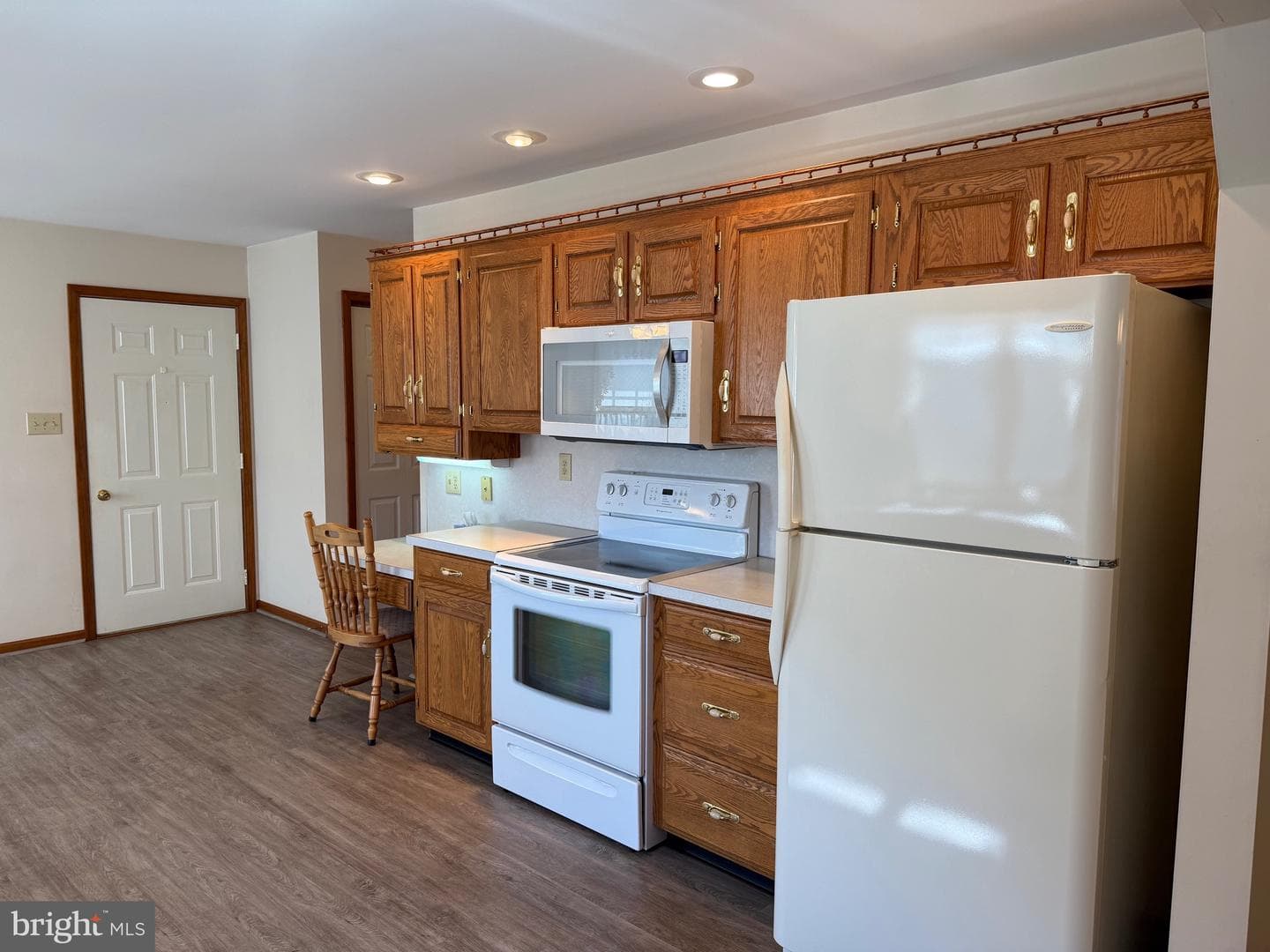 2353 McCleary Drive photo 10