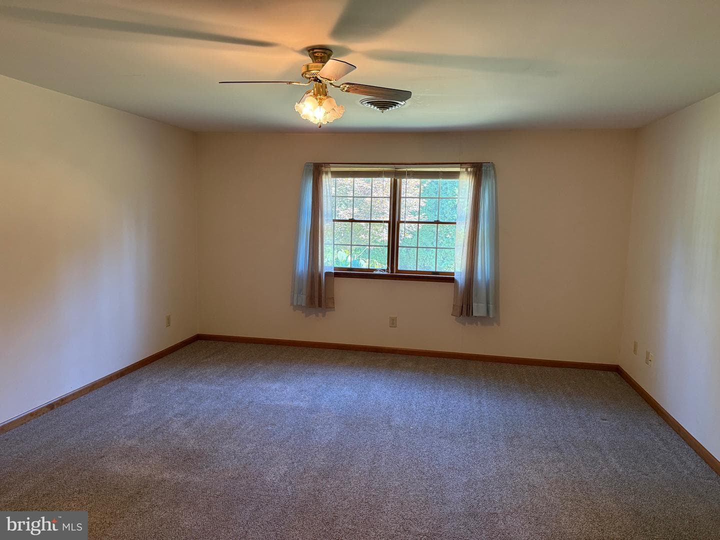 2353 McCleary Drive photo 22