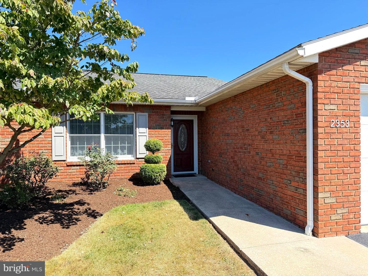 2353 McCleary Drive photo 3