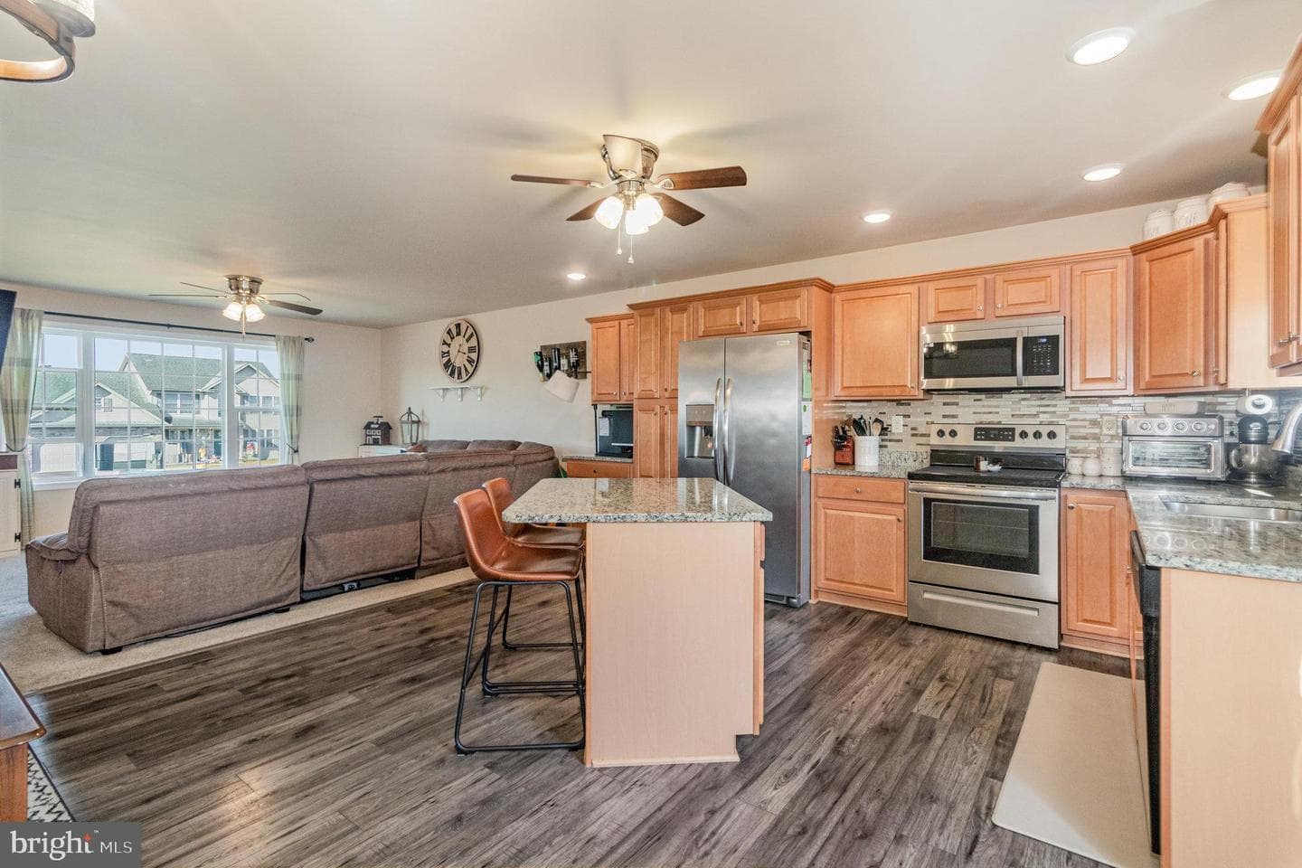 833 Lindia Drive photo 8