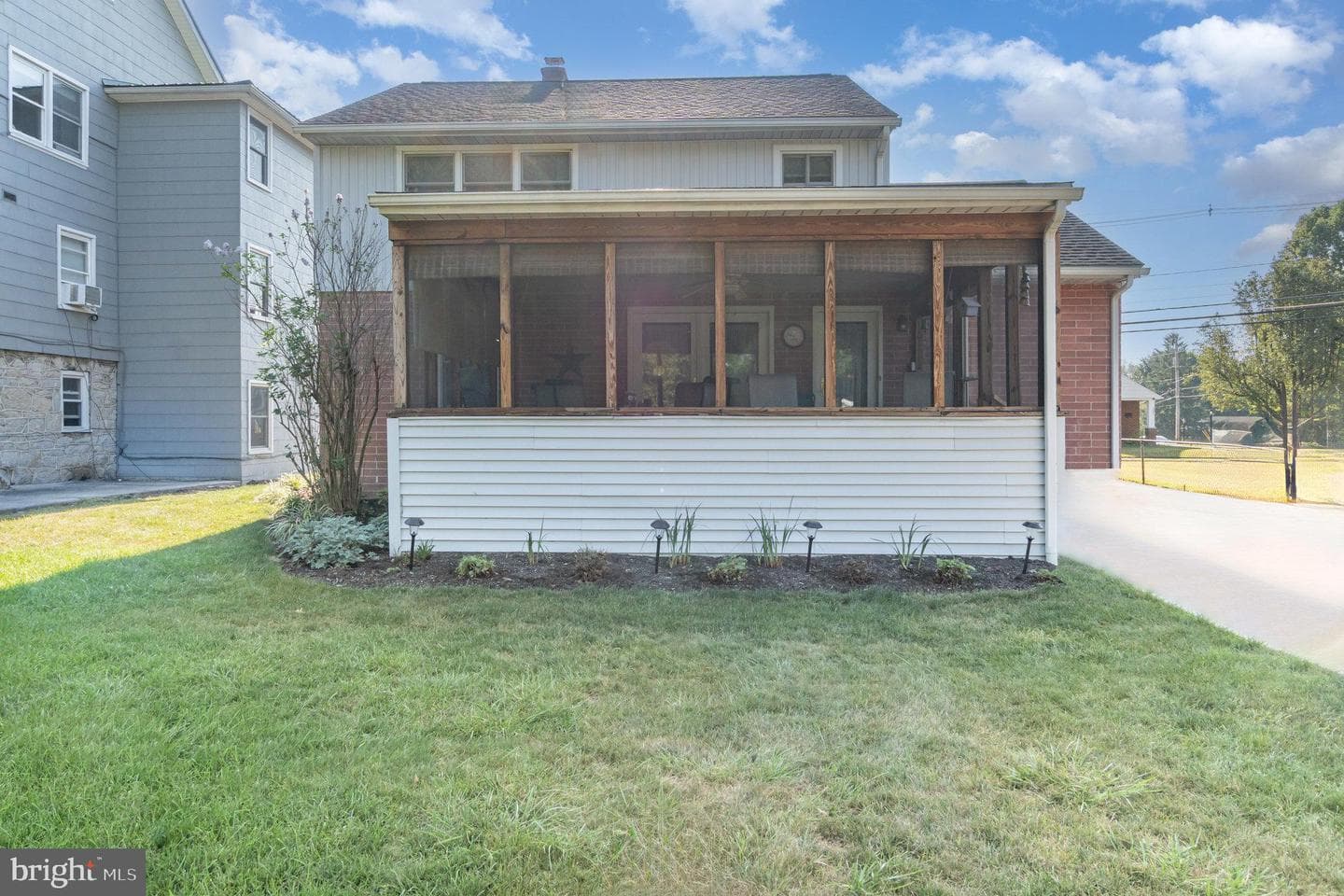 1621 Scotland Avenue photo 25