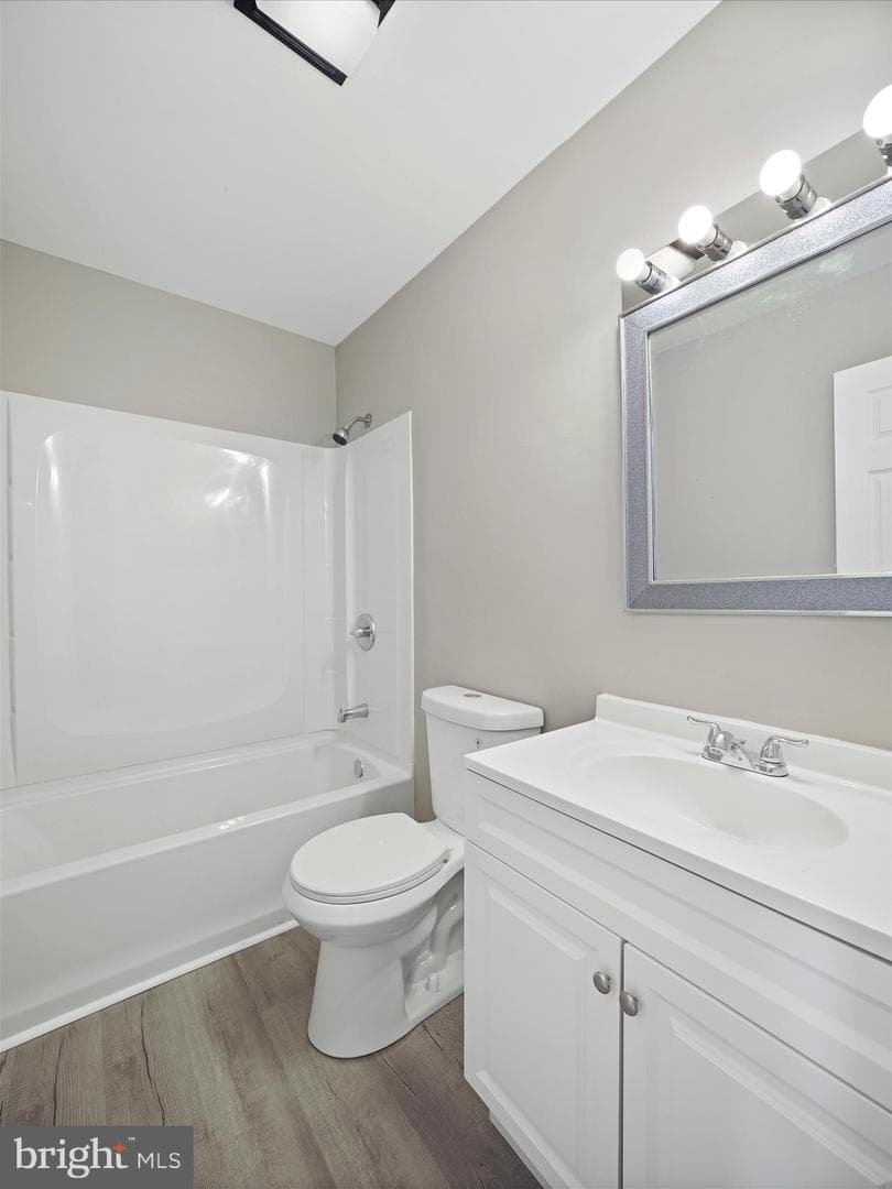 1448 Hollywell Avenue photo 20