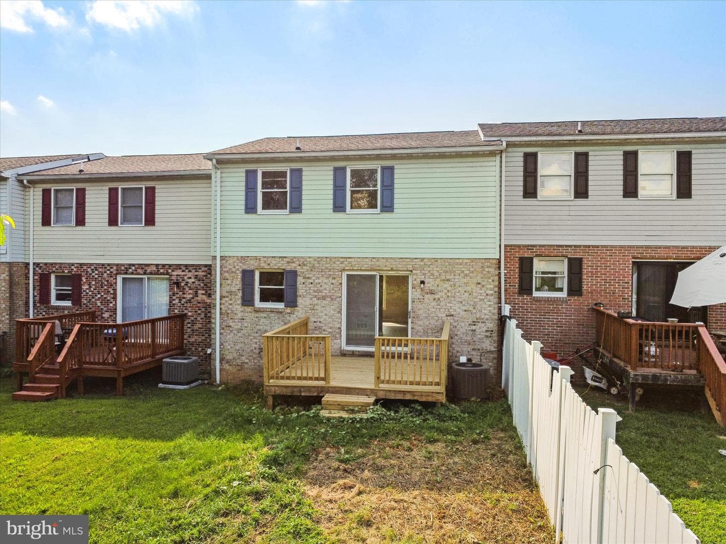 1448 Hollywell Avenue photo 24