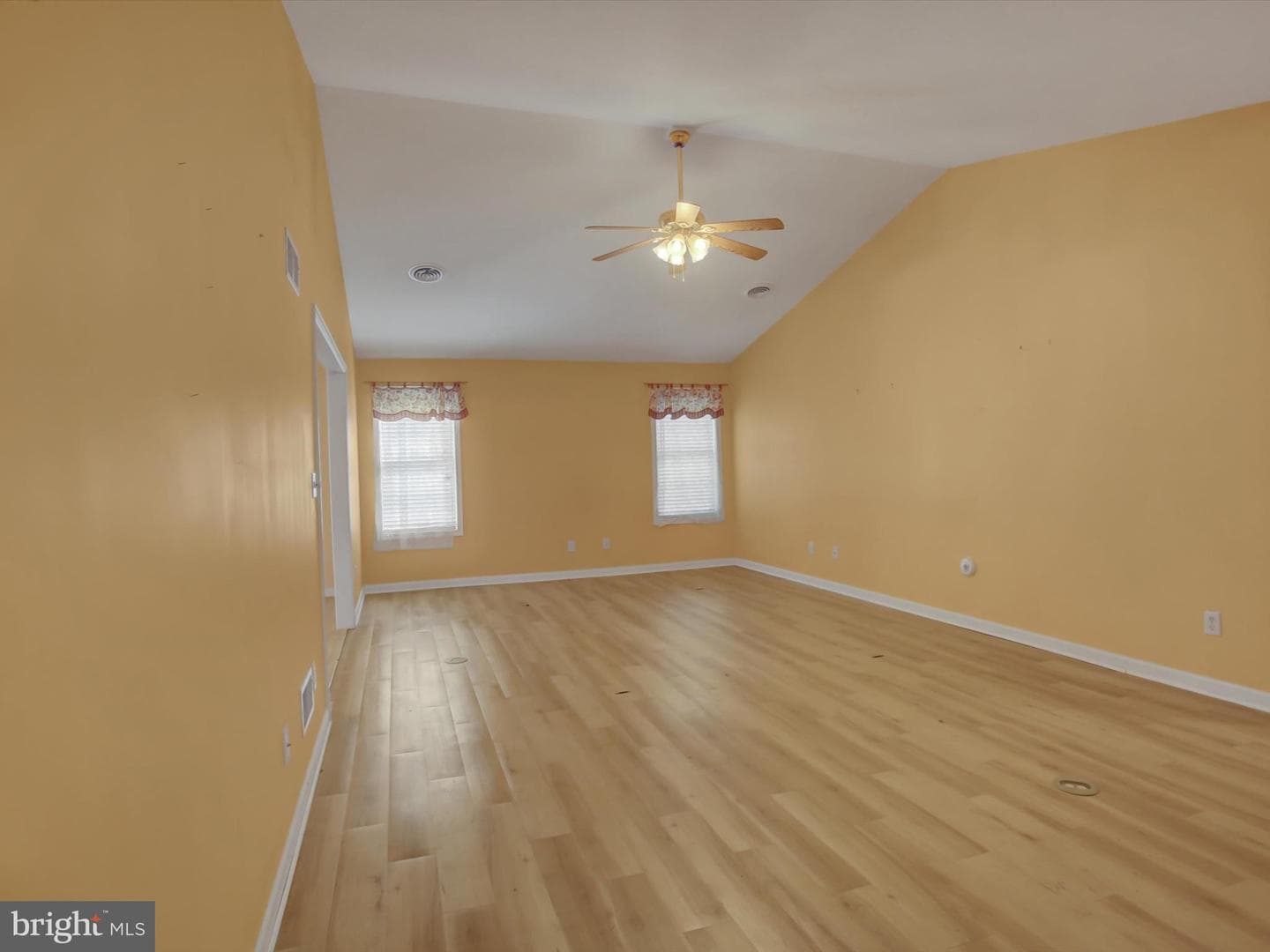245 Lantern Lane photo 7