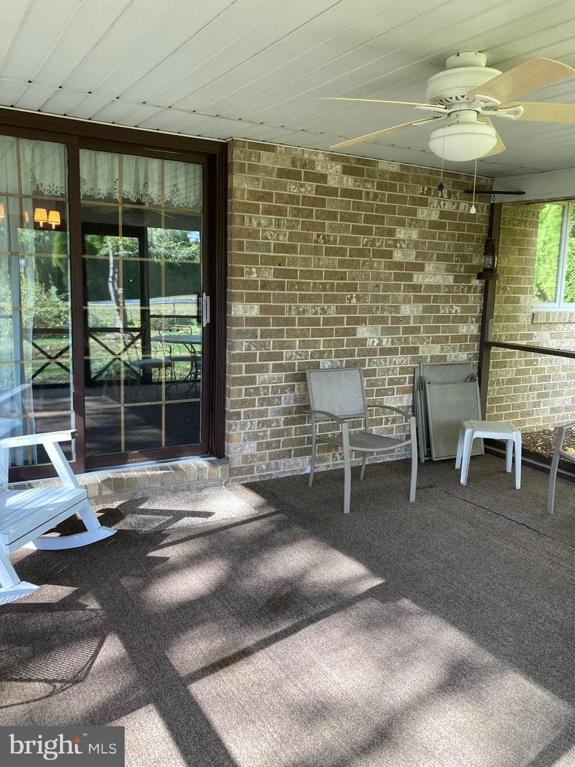 308 Wendy Drive photo 17