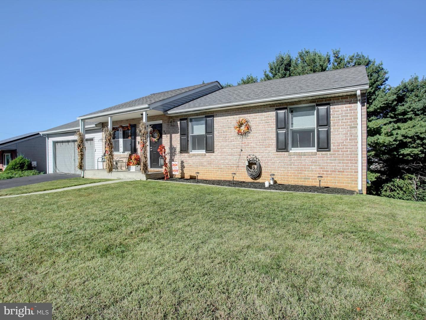 403 Sunny Drive photo 5