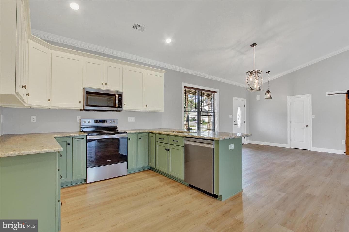 13189 Seneca Drive photo 17