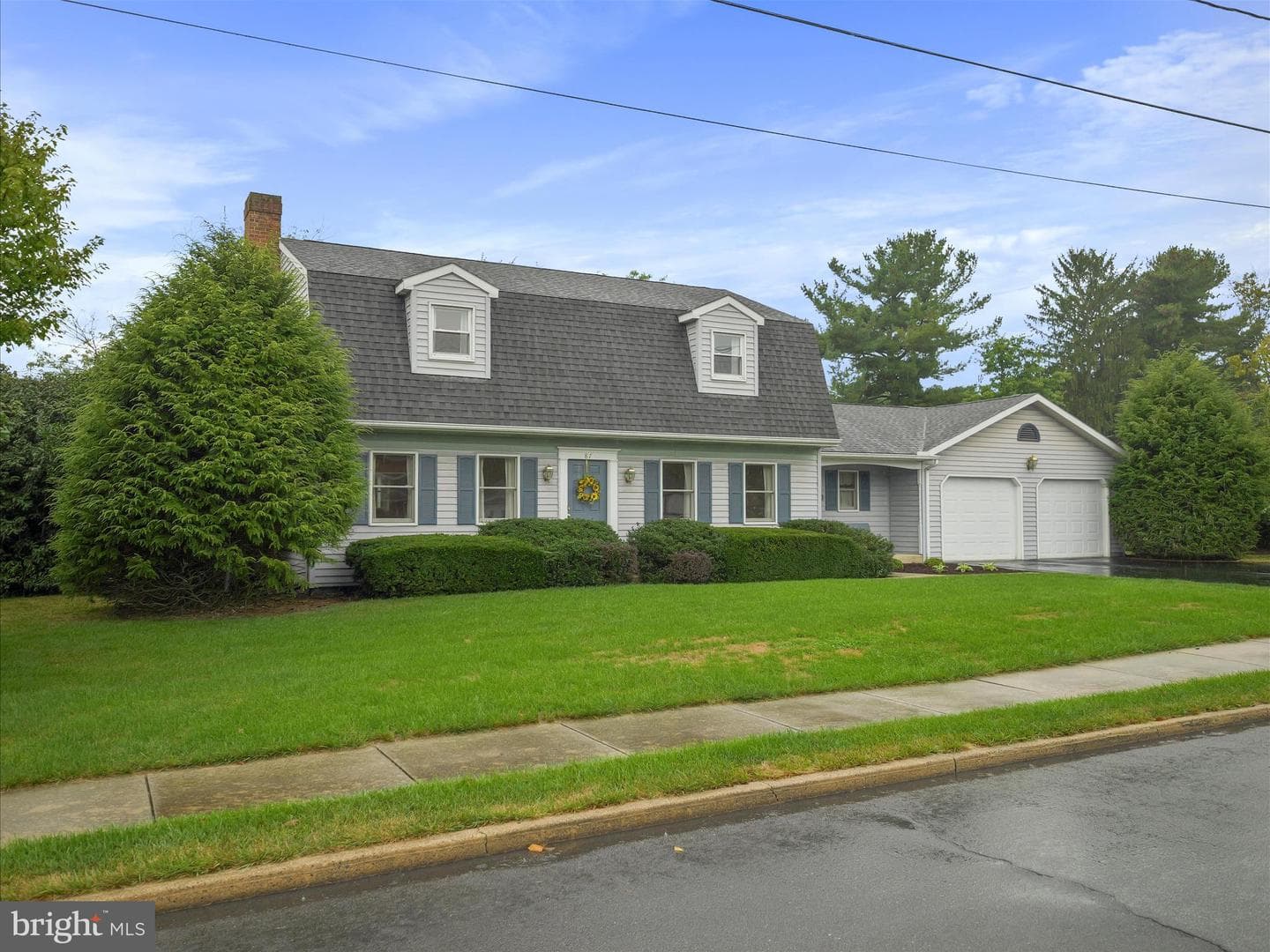 87 Grandview Avenue photo 3