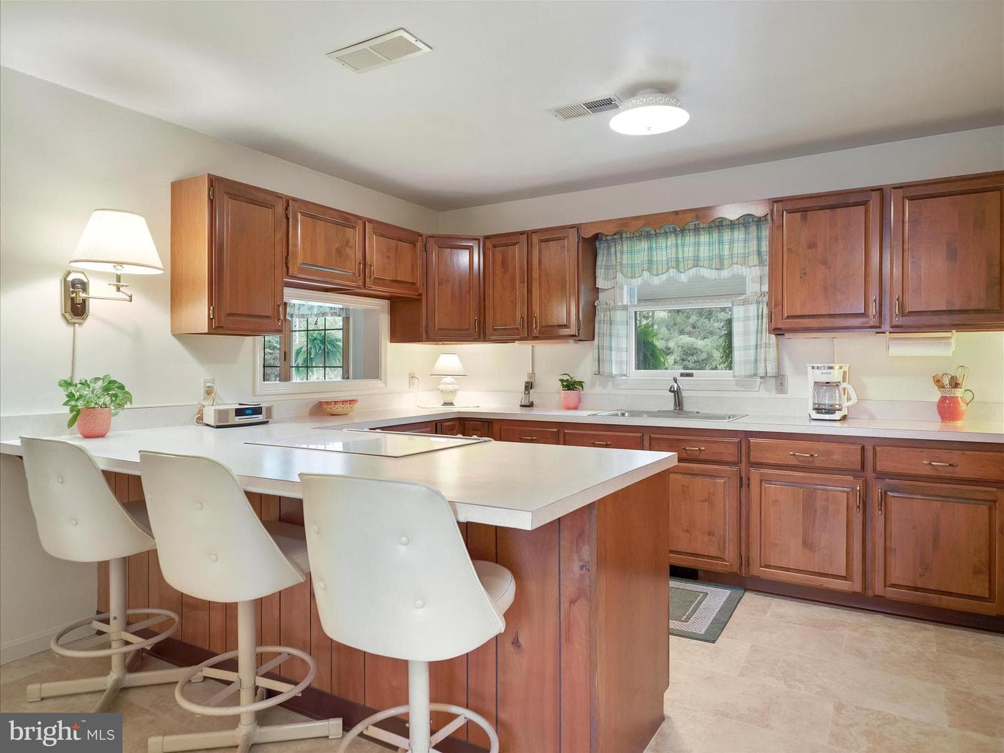 87 Grandview Avenue photo 9