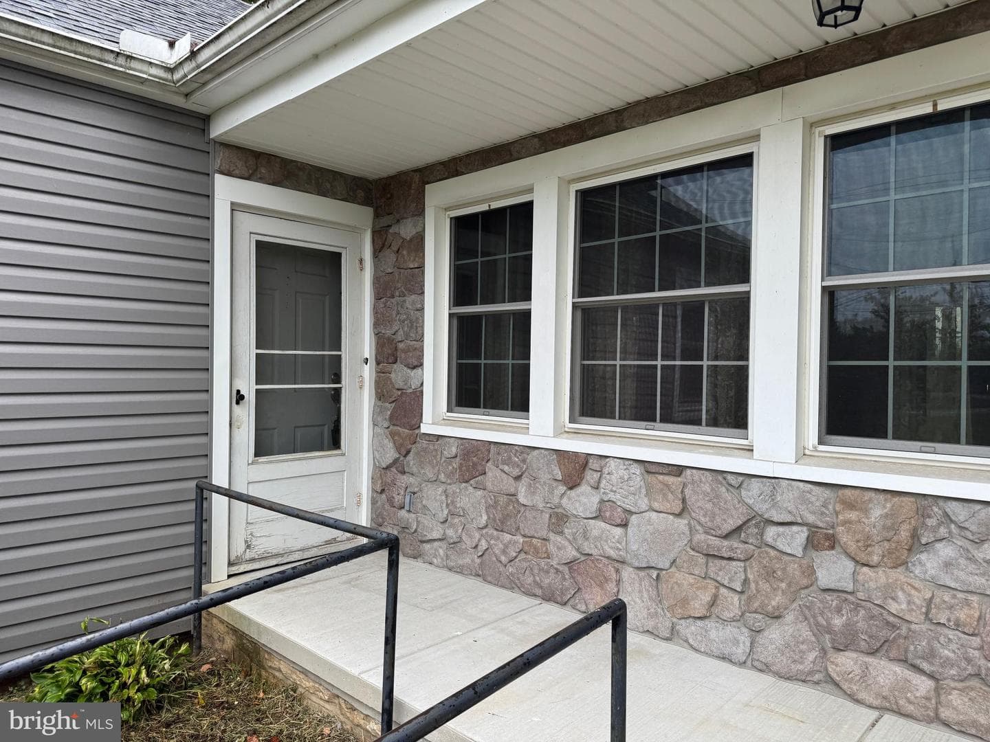 2381 Lincoln Way West photo 28