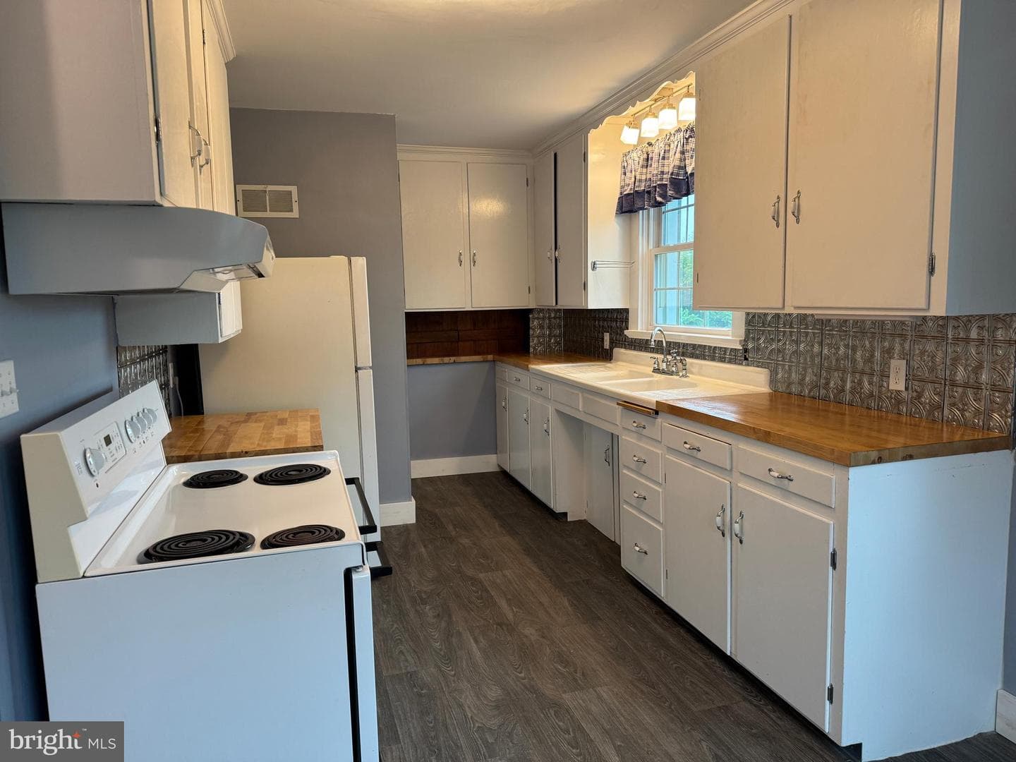 2381 Lincoln Way West photo 39