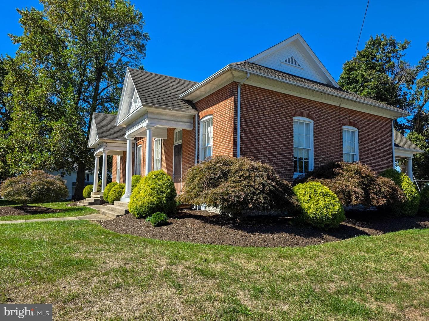 171 East Avenue photo 23