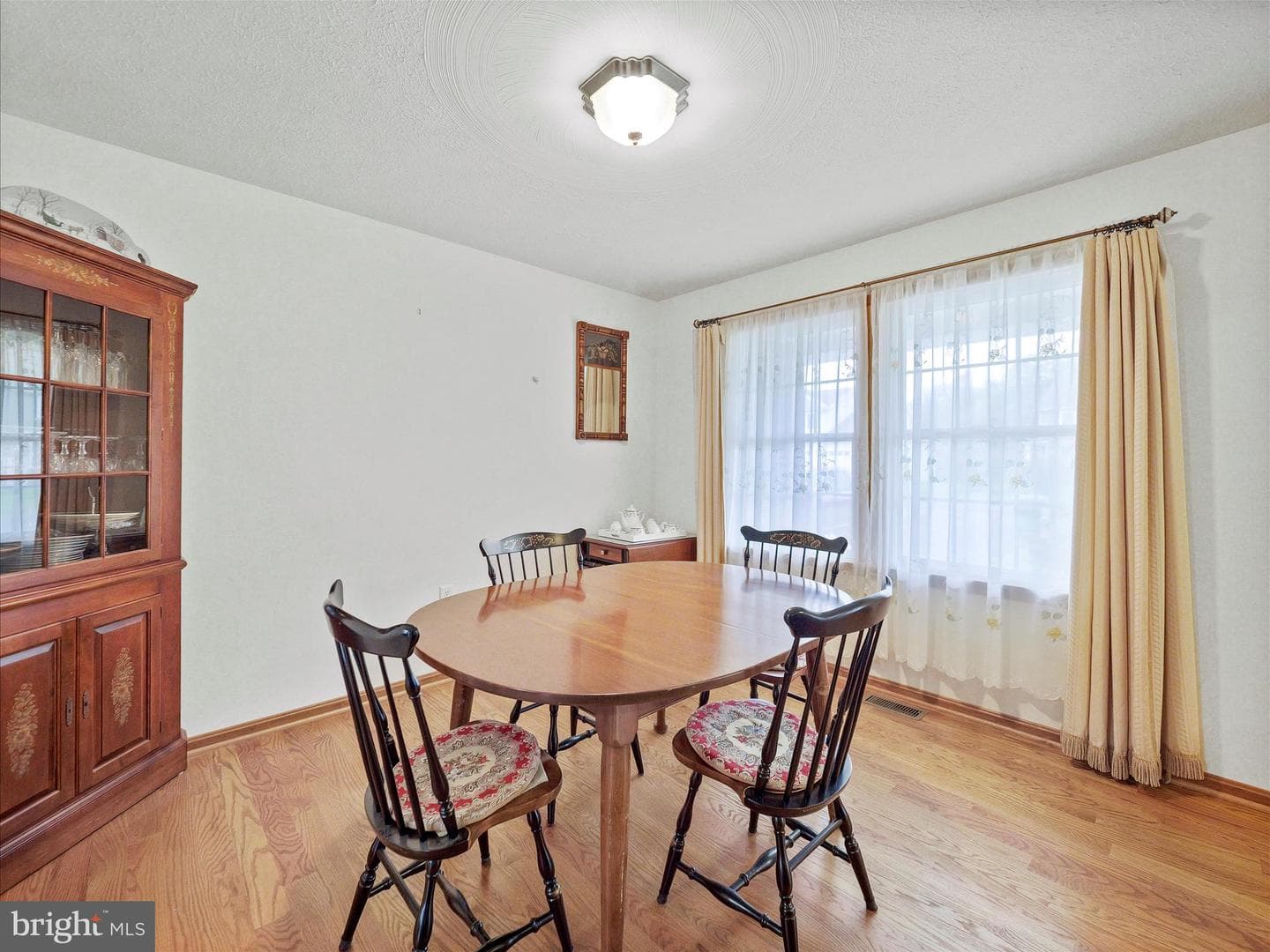 290 Leedy Way West W photo 21