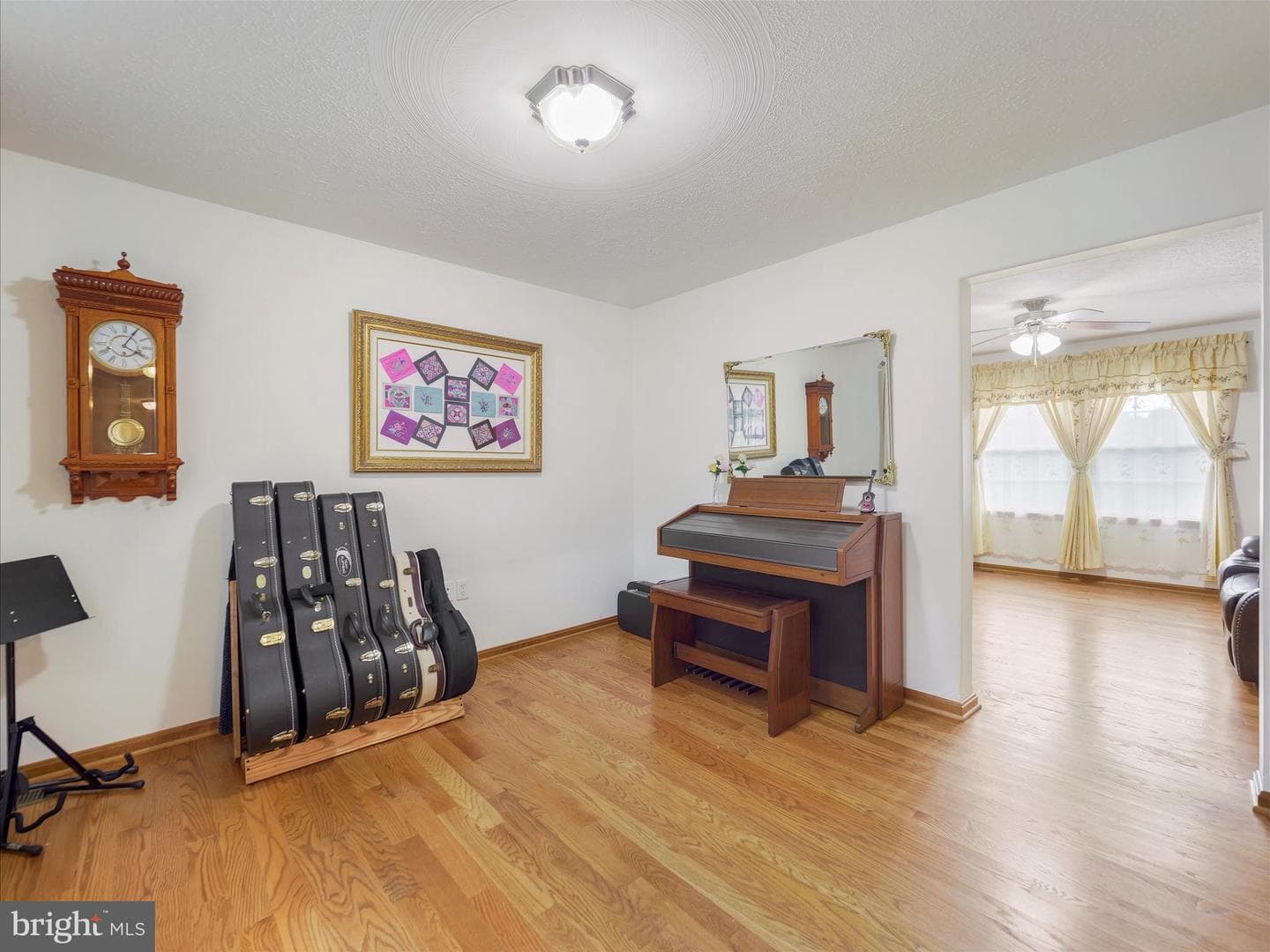 290 Leedy Way West W photo 7