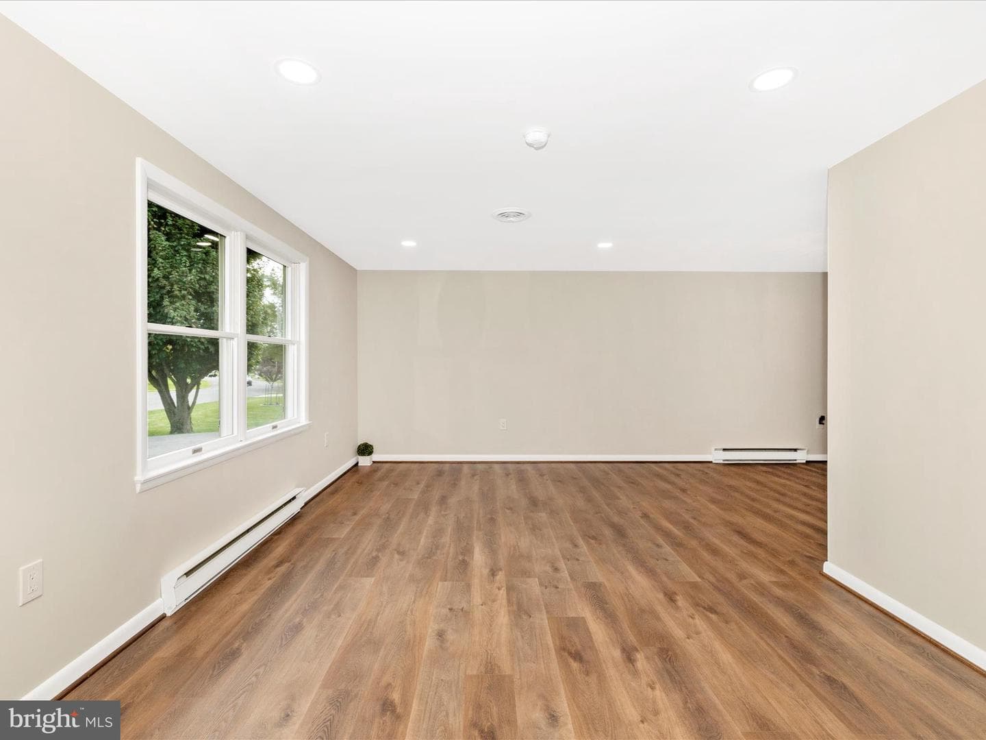 201 Beech Lane E photo 9