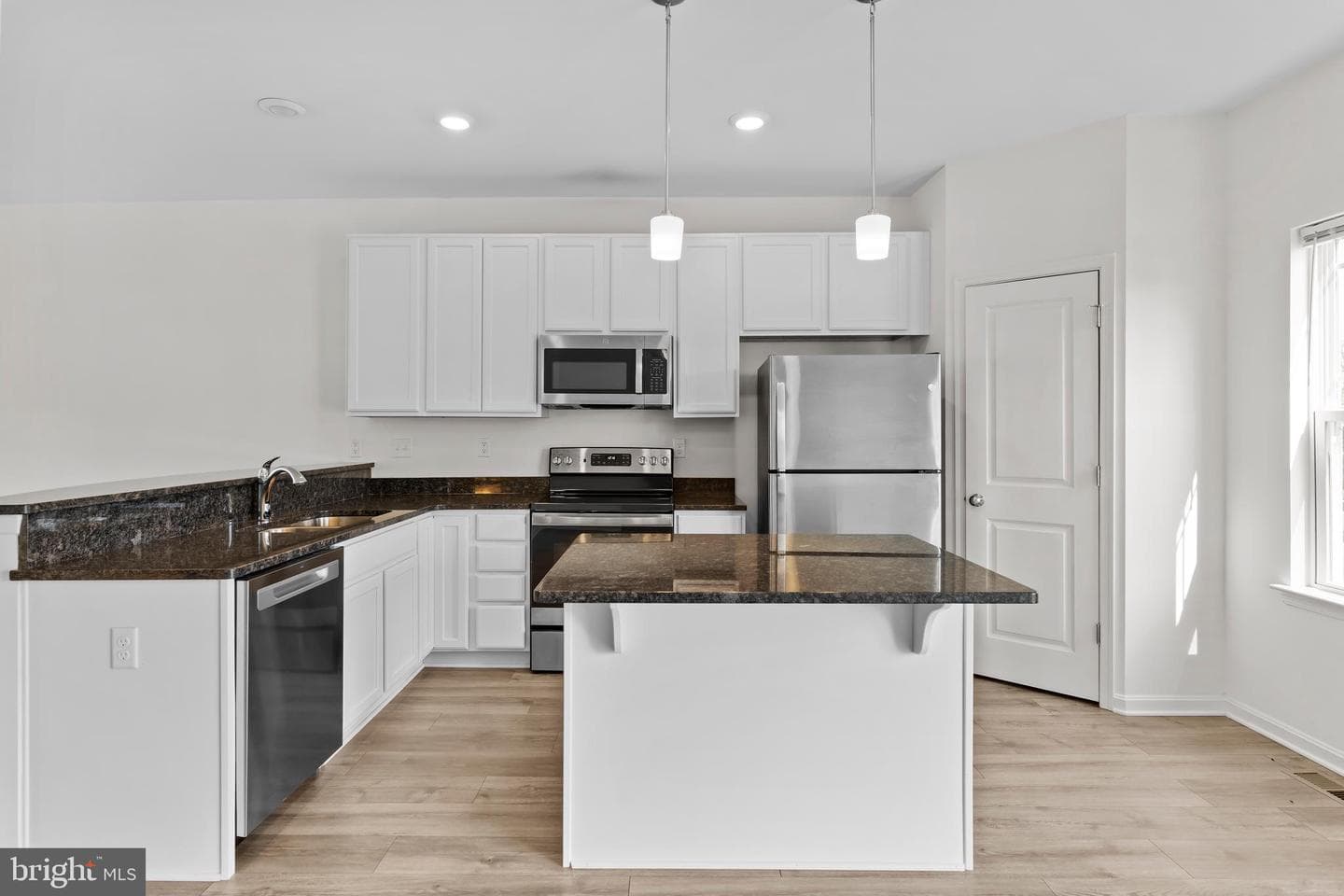 3381 Landmark Court photo 11