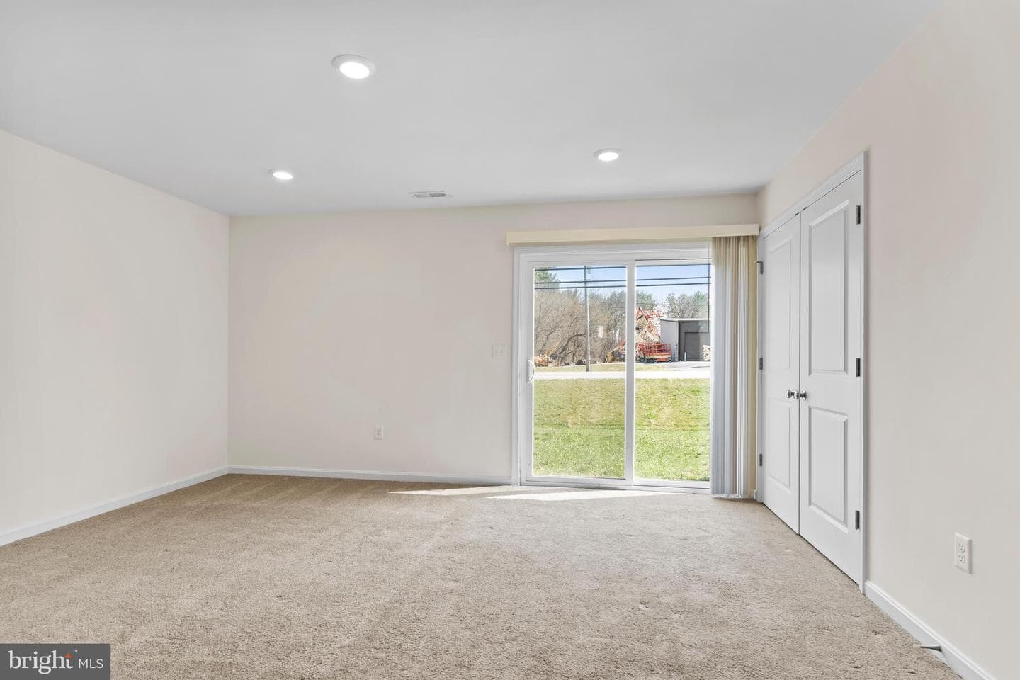 3381 Landmark Court photo 5