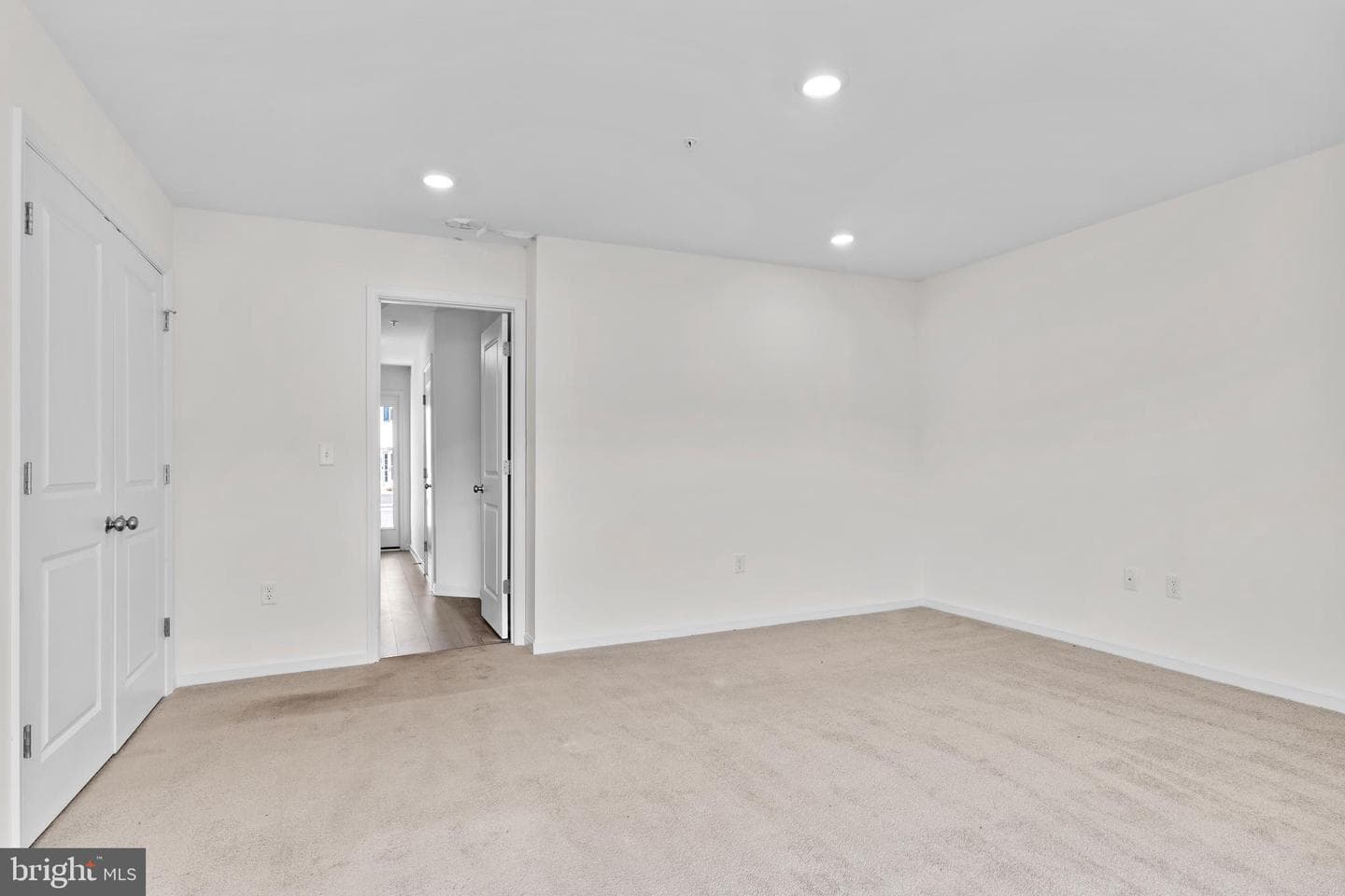 3381 Landmark Court photo 7