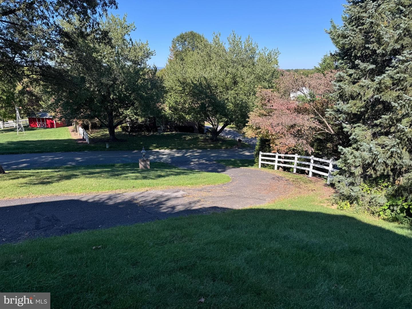 586 Crestwood Drive photo 15