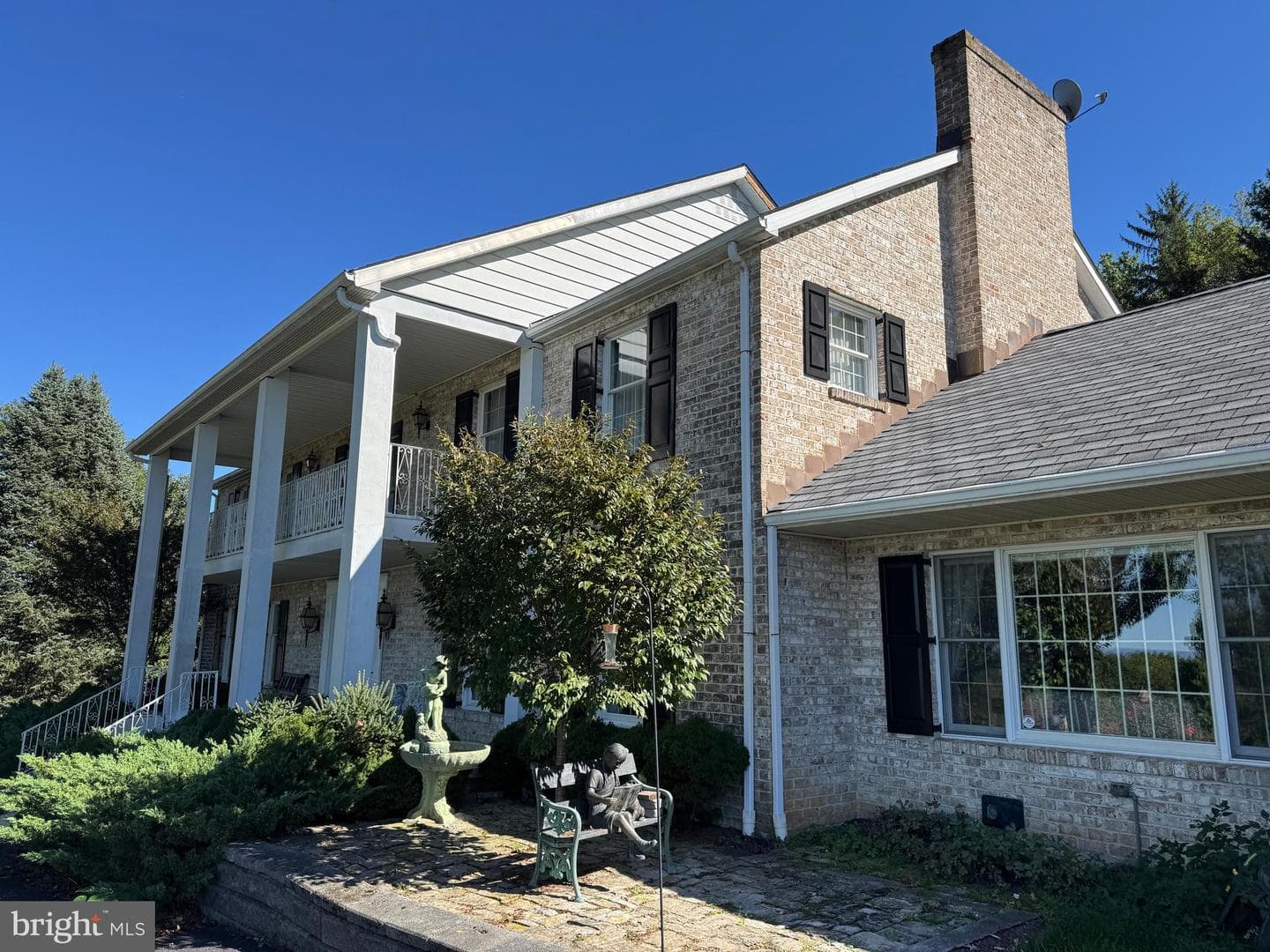 586 Crestwood Drive photo 21