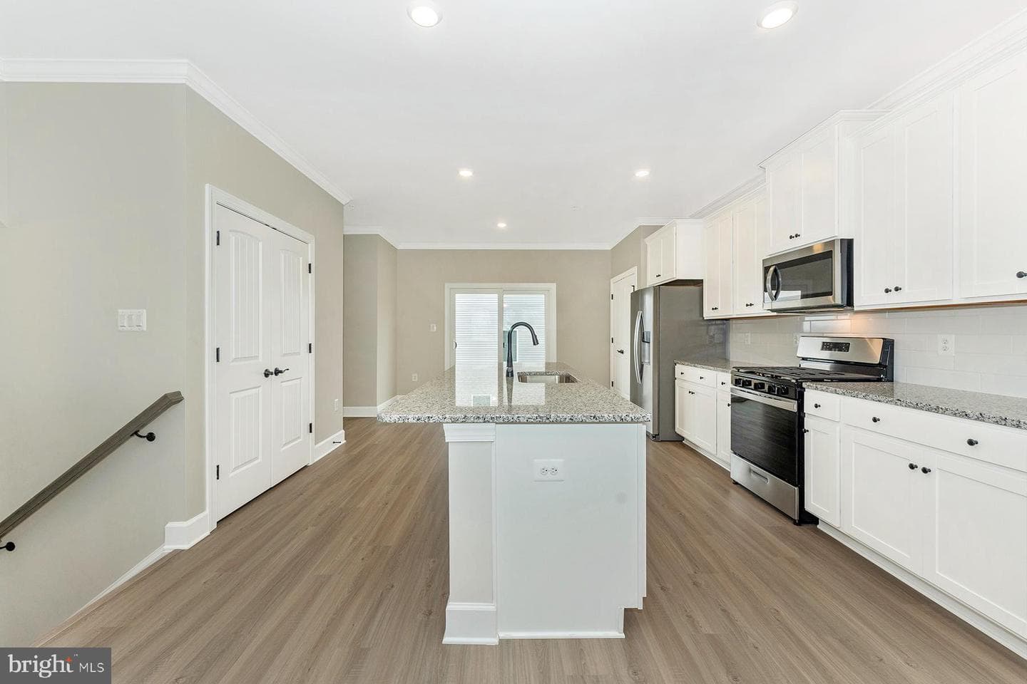 504 Iverson Road photo 10