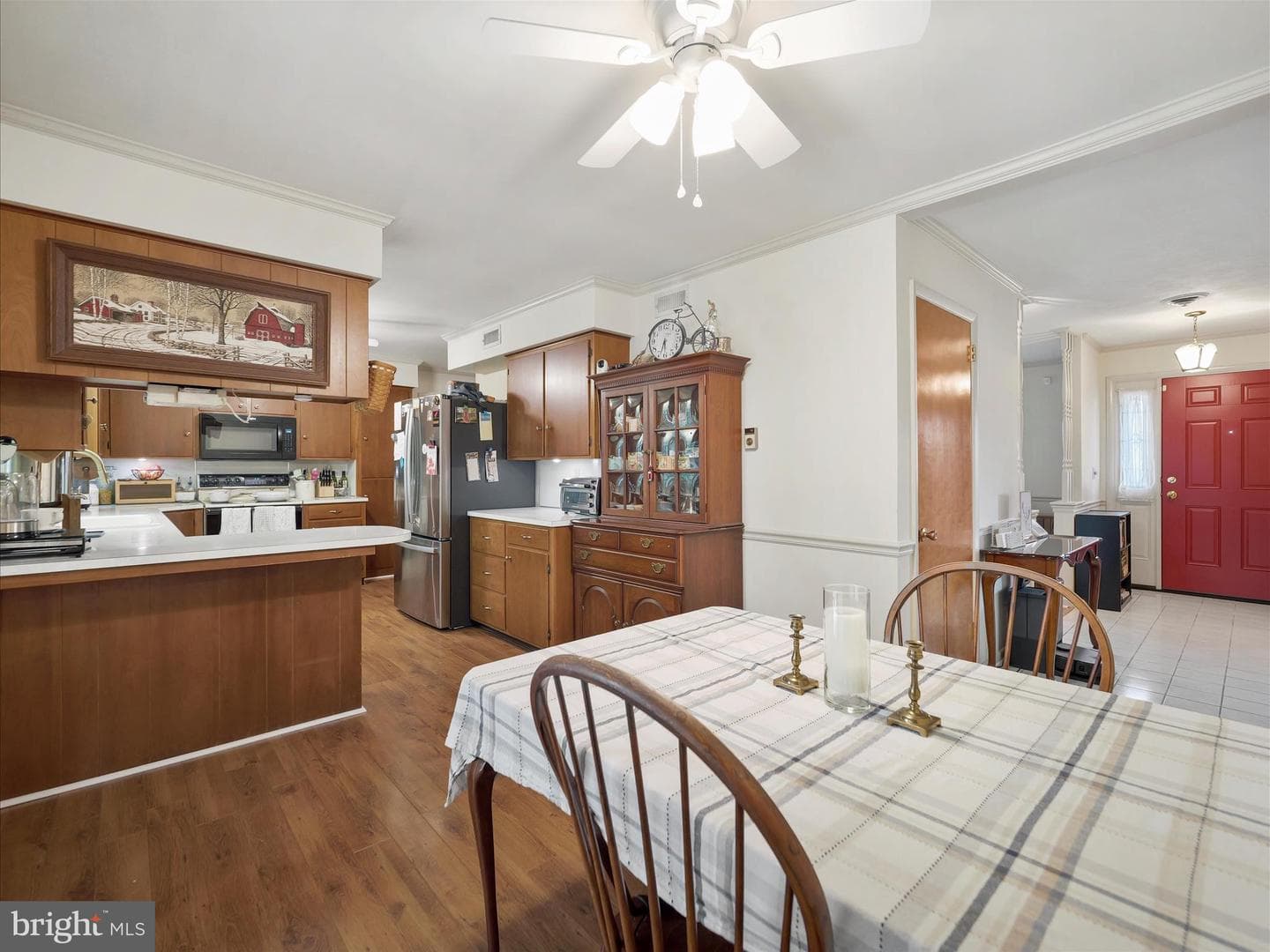 560 Meadowview Circle photo 11
