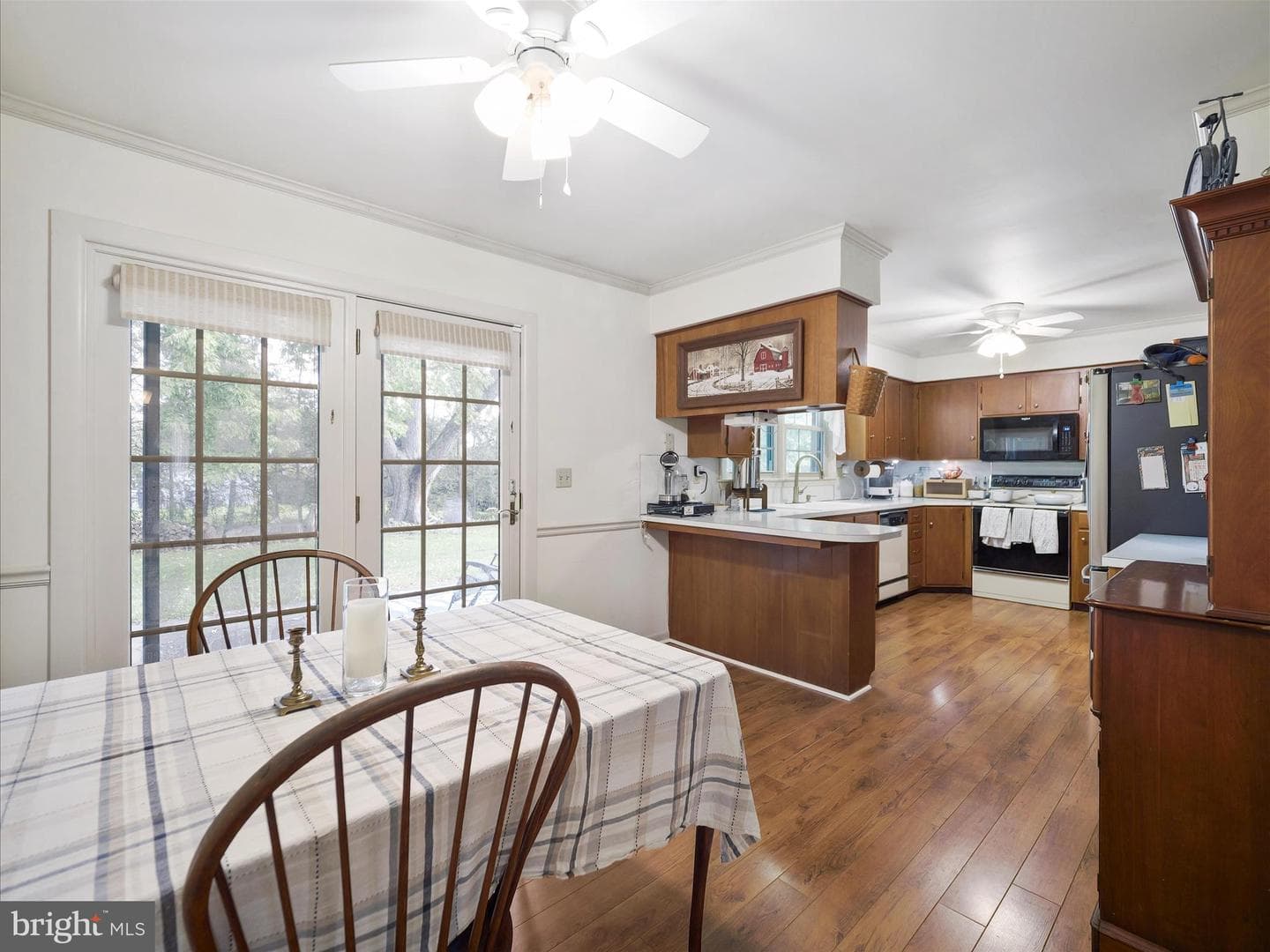 560 Meadowview Circle photo 9