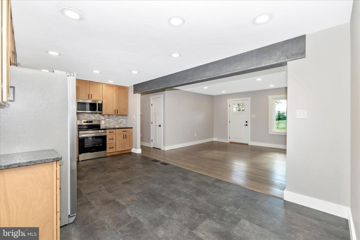 7732 Nevin Road photo 10