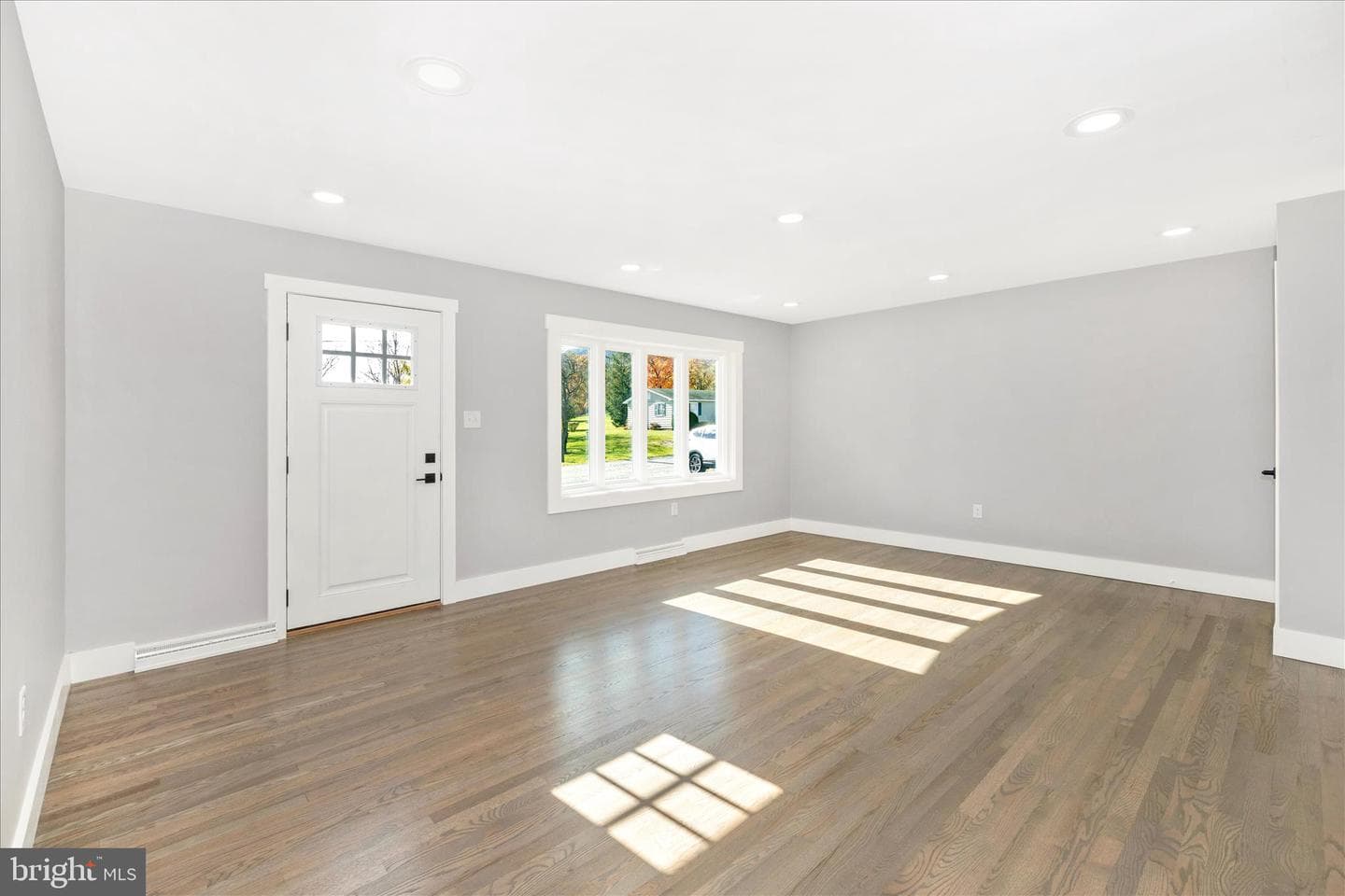 7732 Nevin Road photo 3