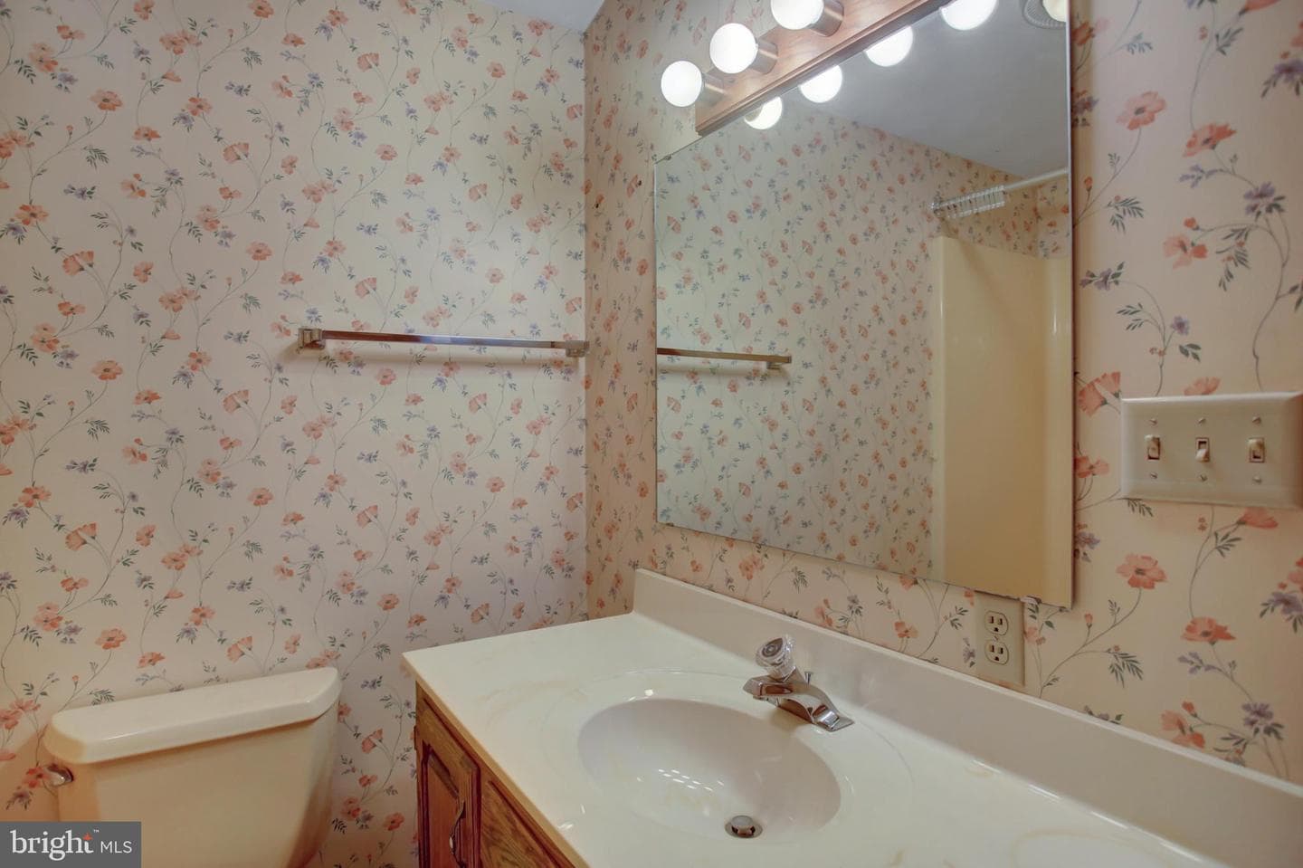 10050 Mccreary Road photo 56