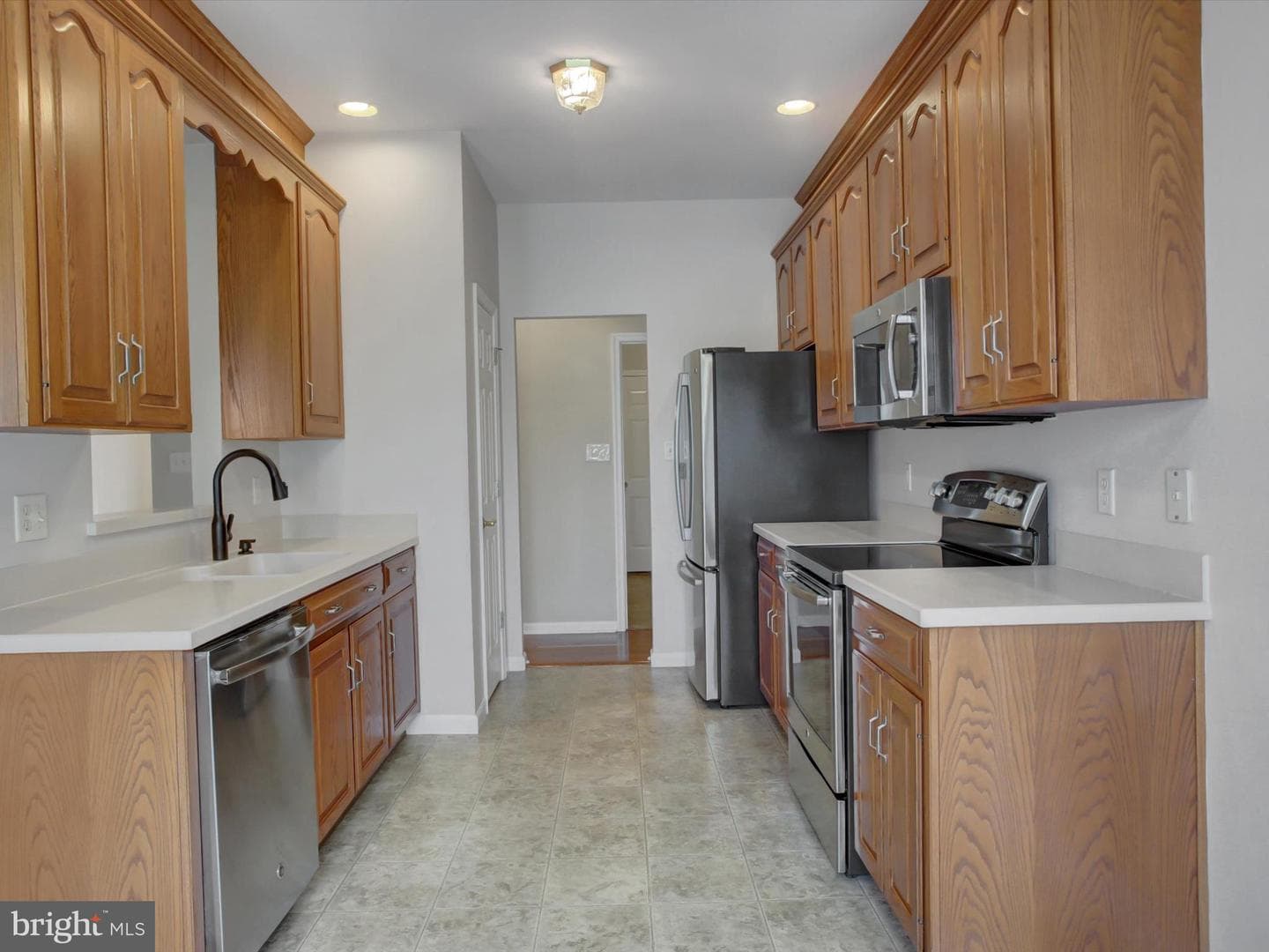 11765 Melrose Avenue photo 24