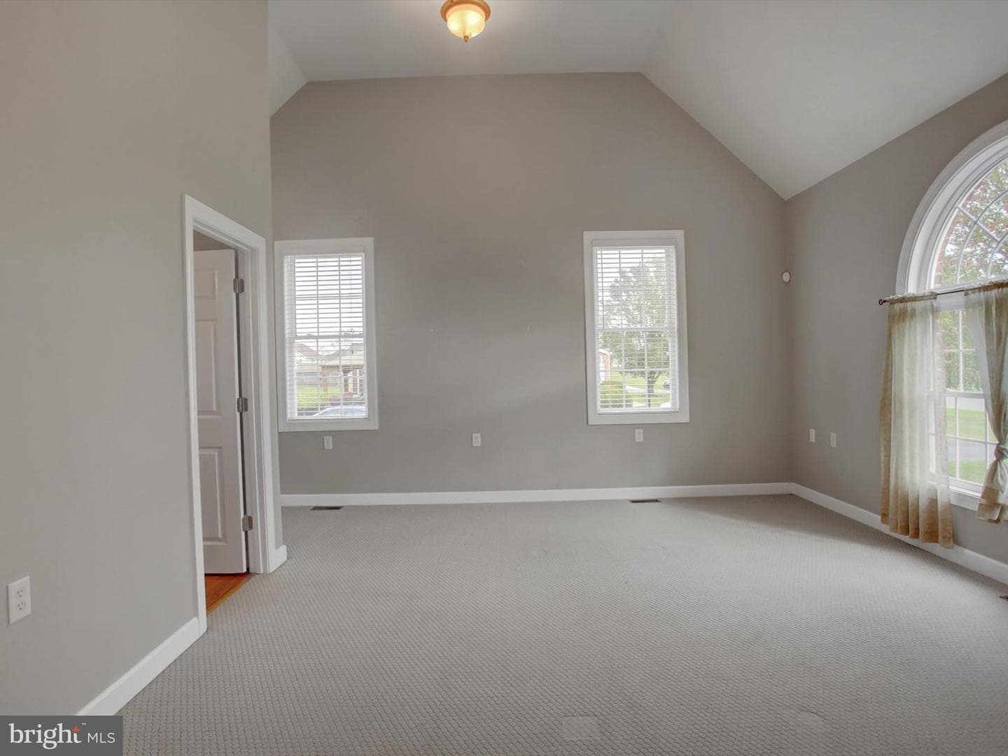 11765 Melrose Avenue photo 47